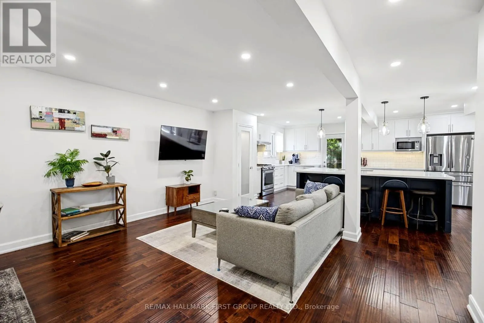 862 BOXWORTH PLACE