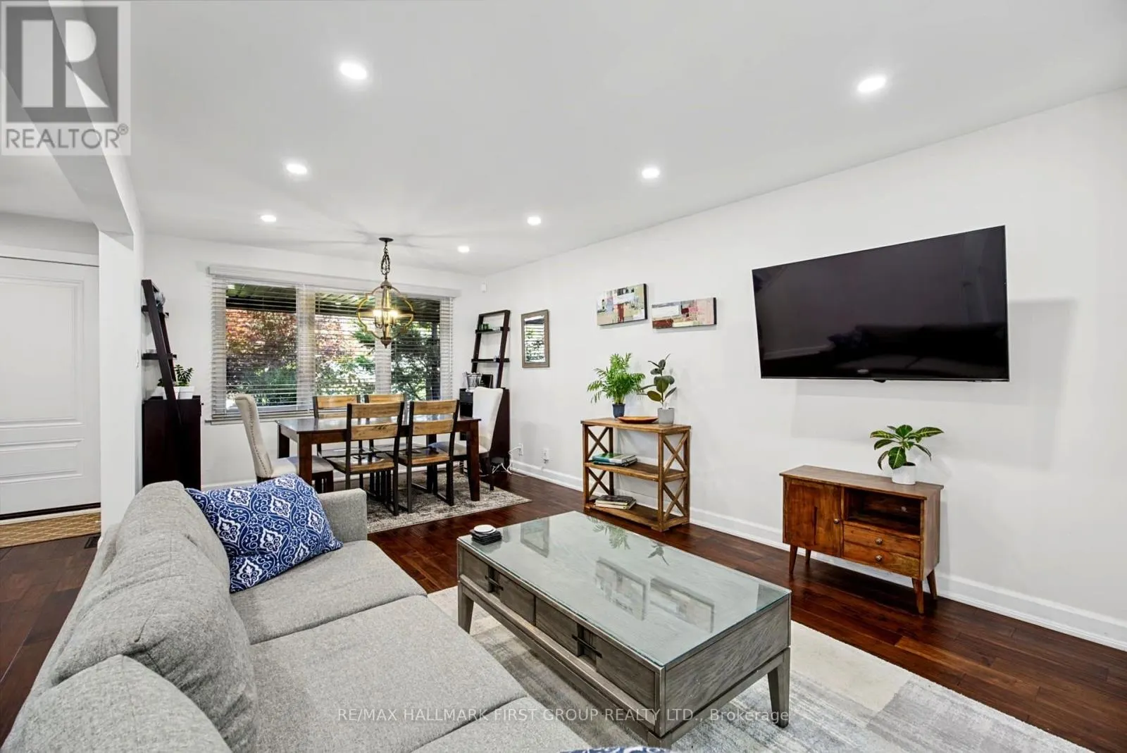 862 BOXWORTH PLACE
