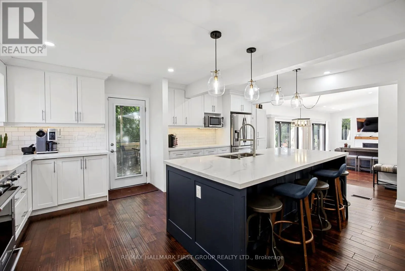 862 BOXWORTH PLACE