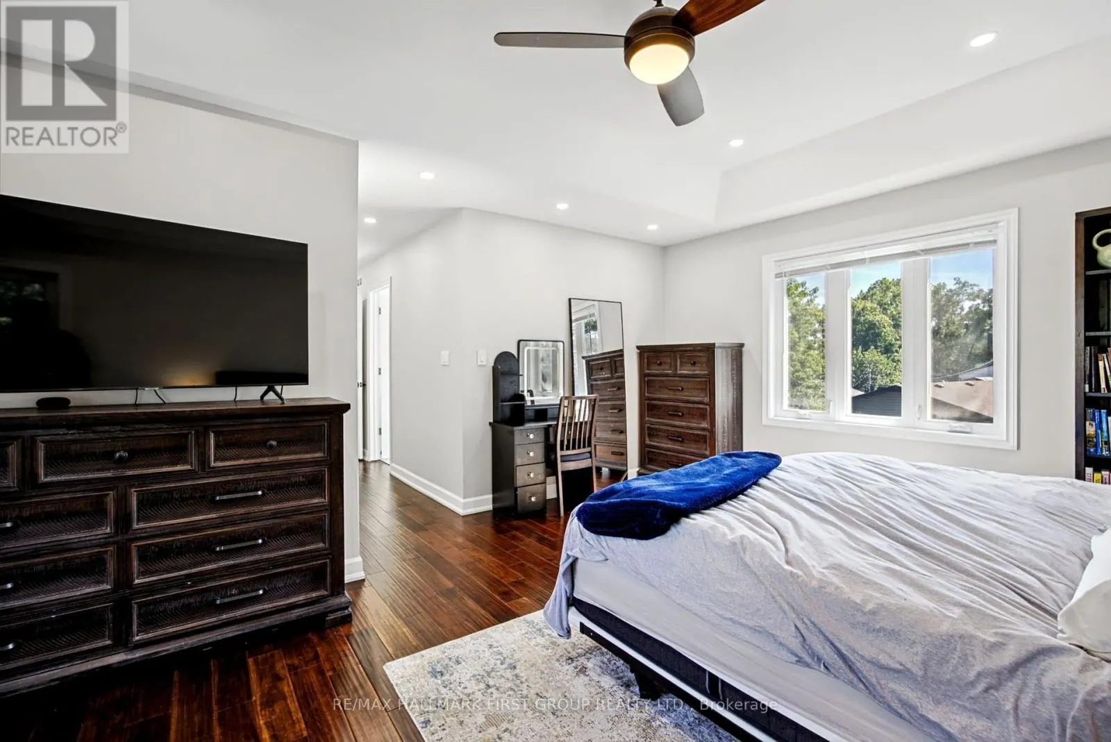 862 BOXWORTH PLACE