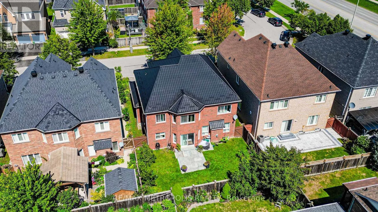 58 DUNWELL CRESCENT