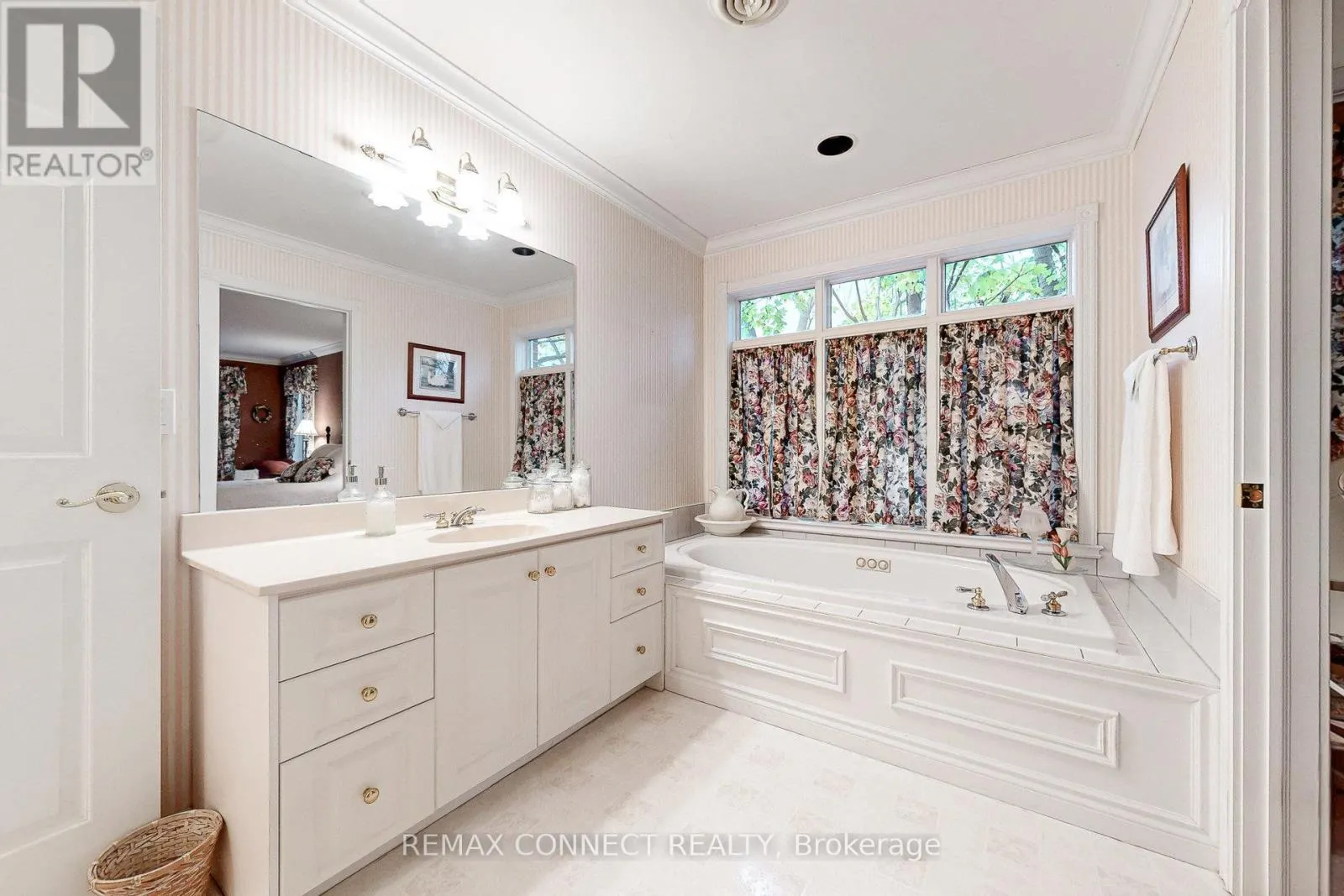 1436 HIGHBUSH TRAIL