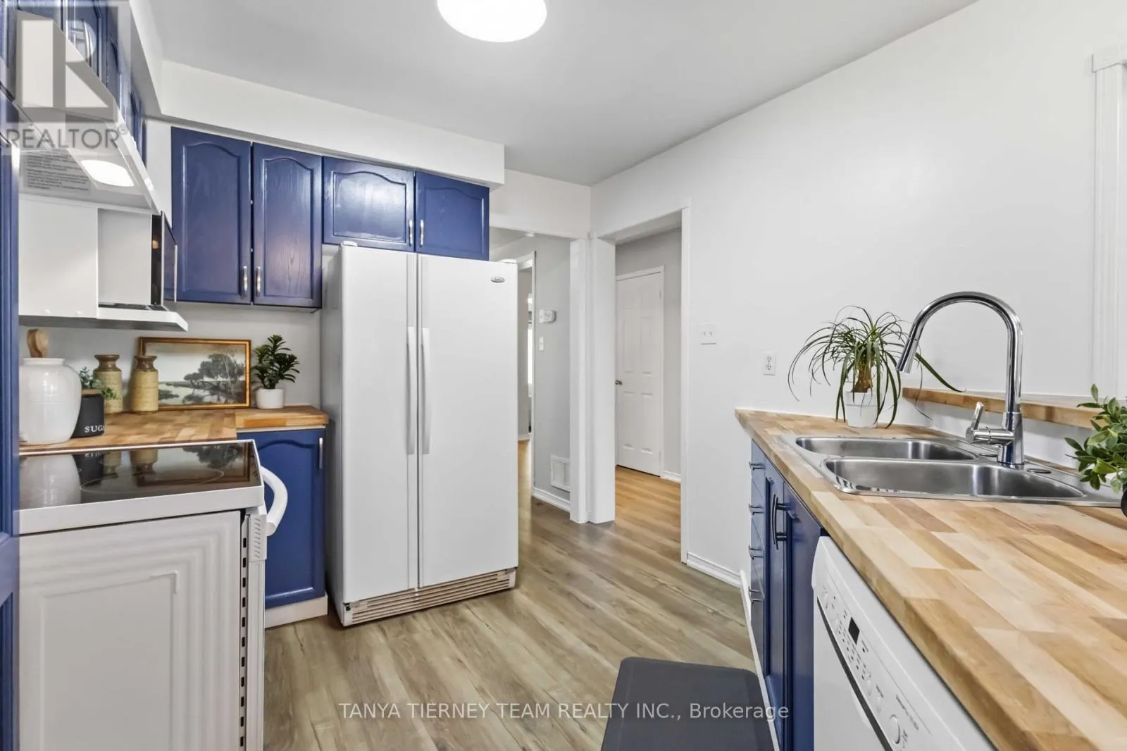36 ZACHARY PLACE