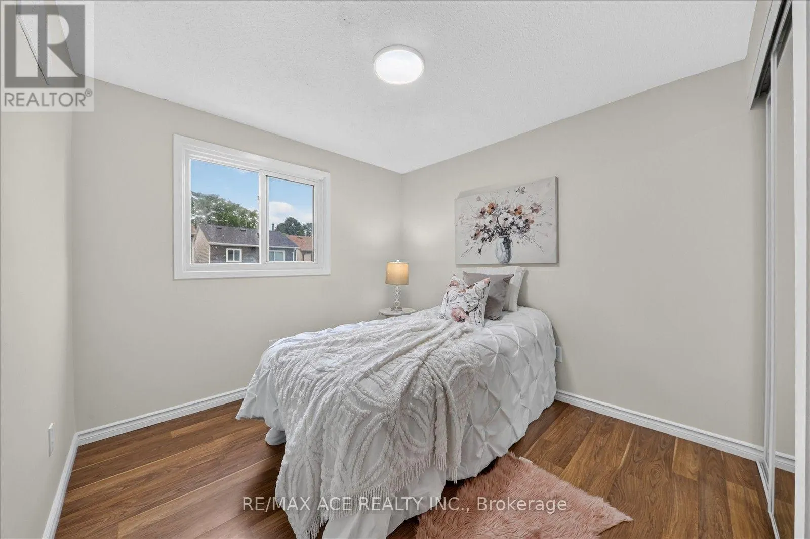 101 GREENFIELD CRESCENT
