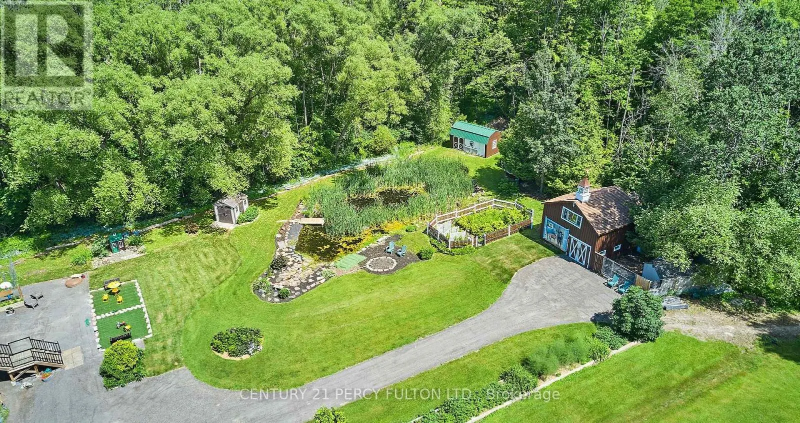 2733 TAUNTON ROAD