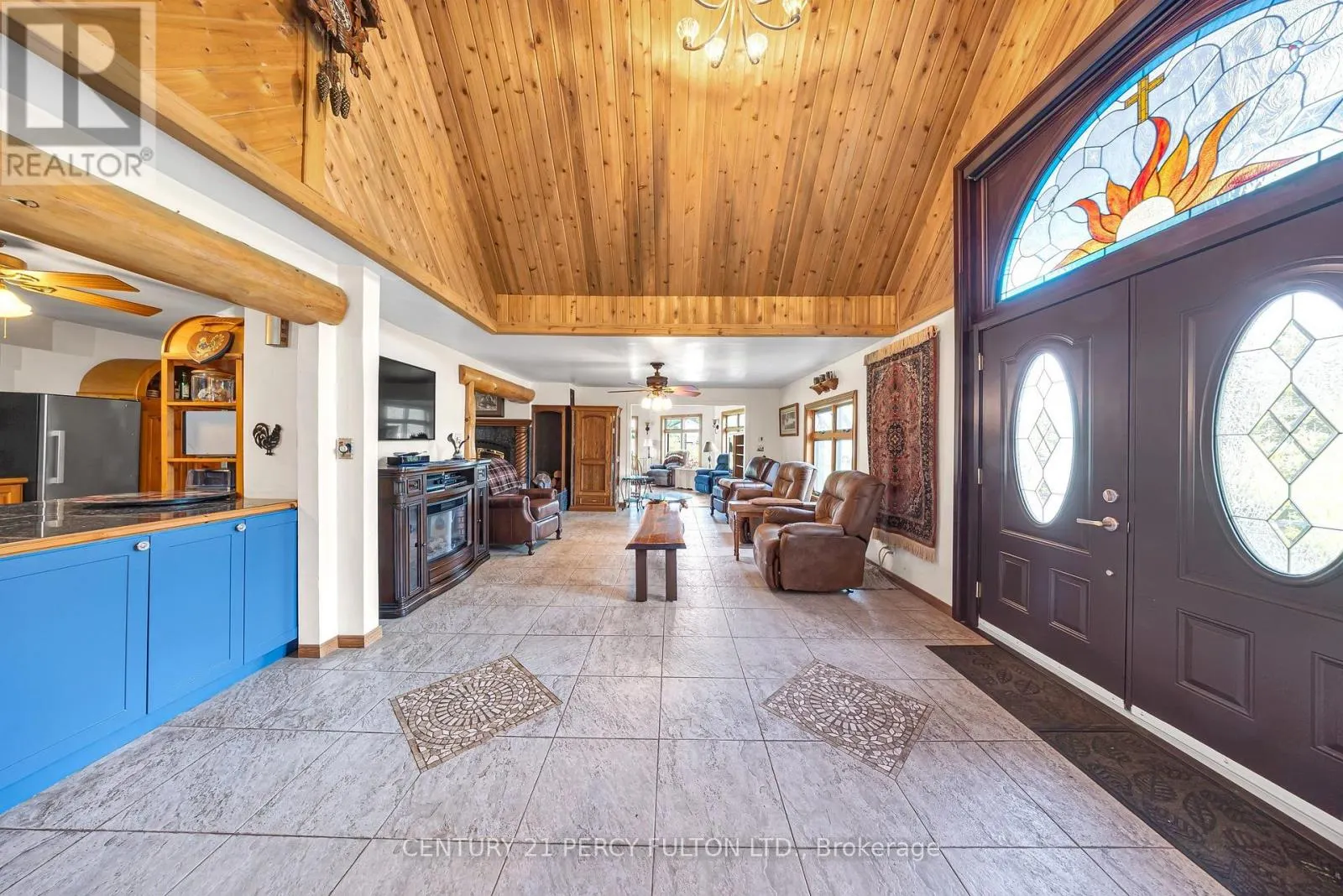 2733 TAUNTON ROAD