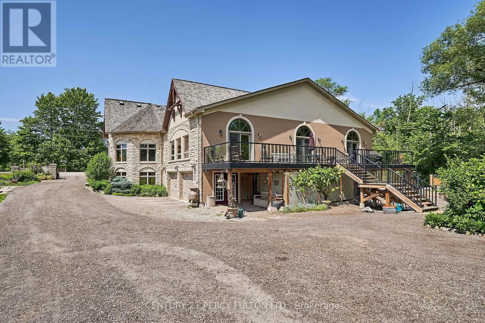 2733 TAUNTON ROAD
