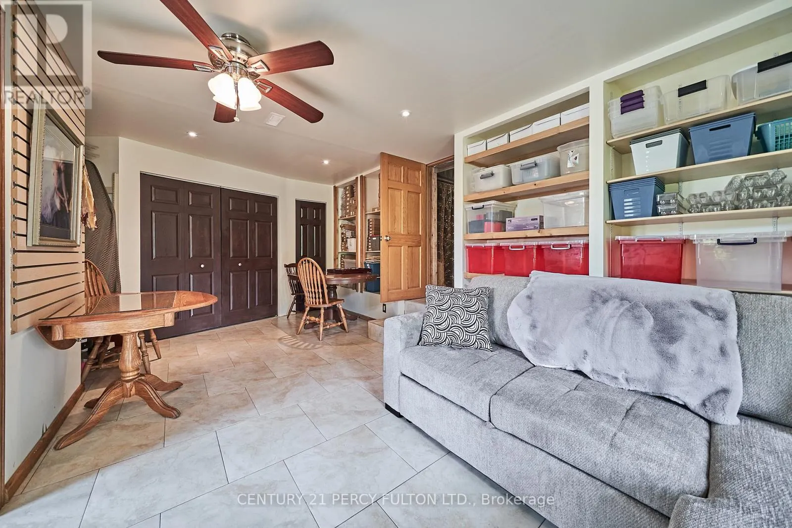2733 TAUNTON ROAD