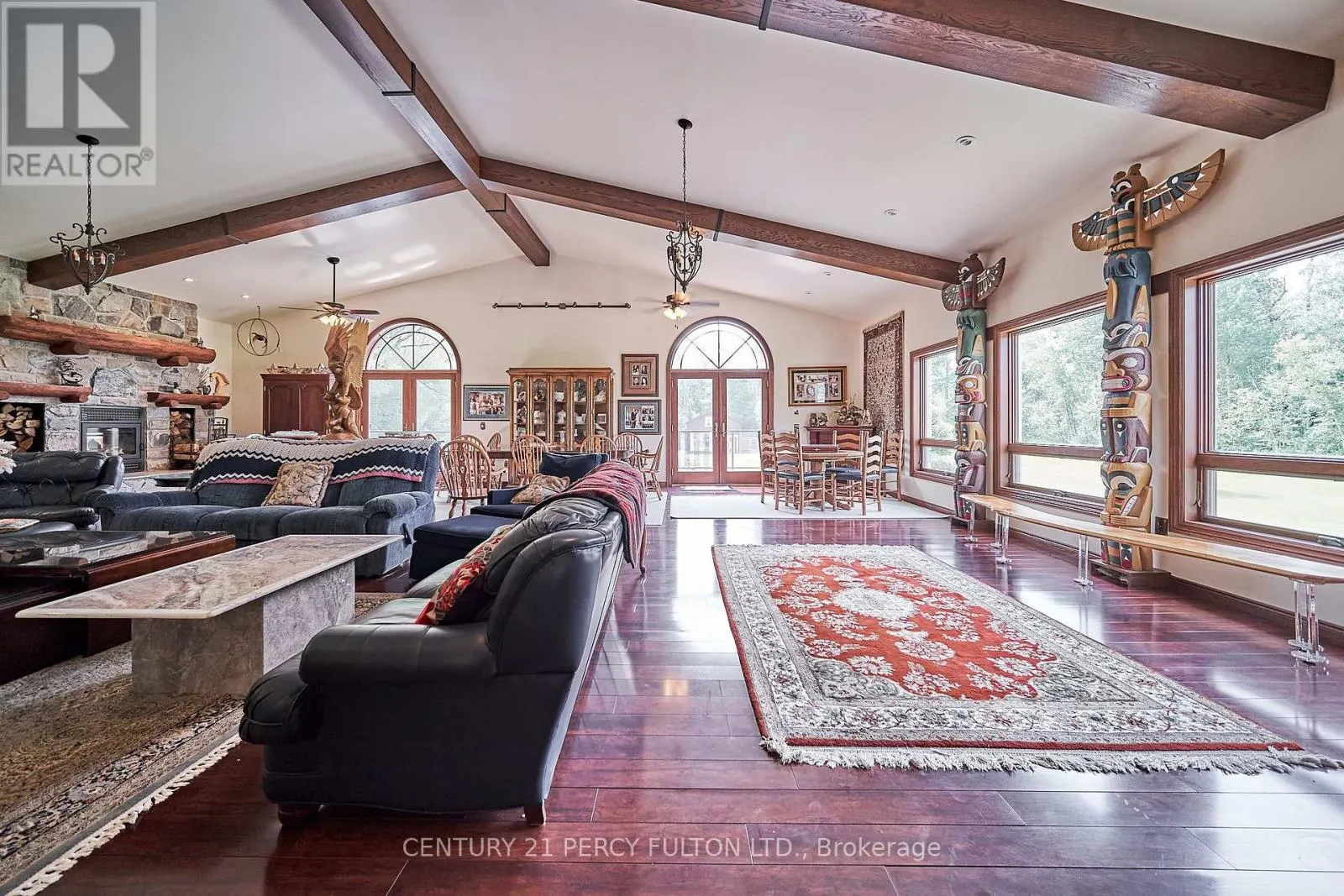 2733 TAUNTON ROAD