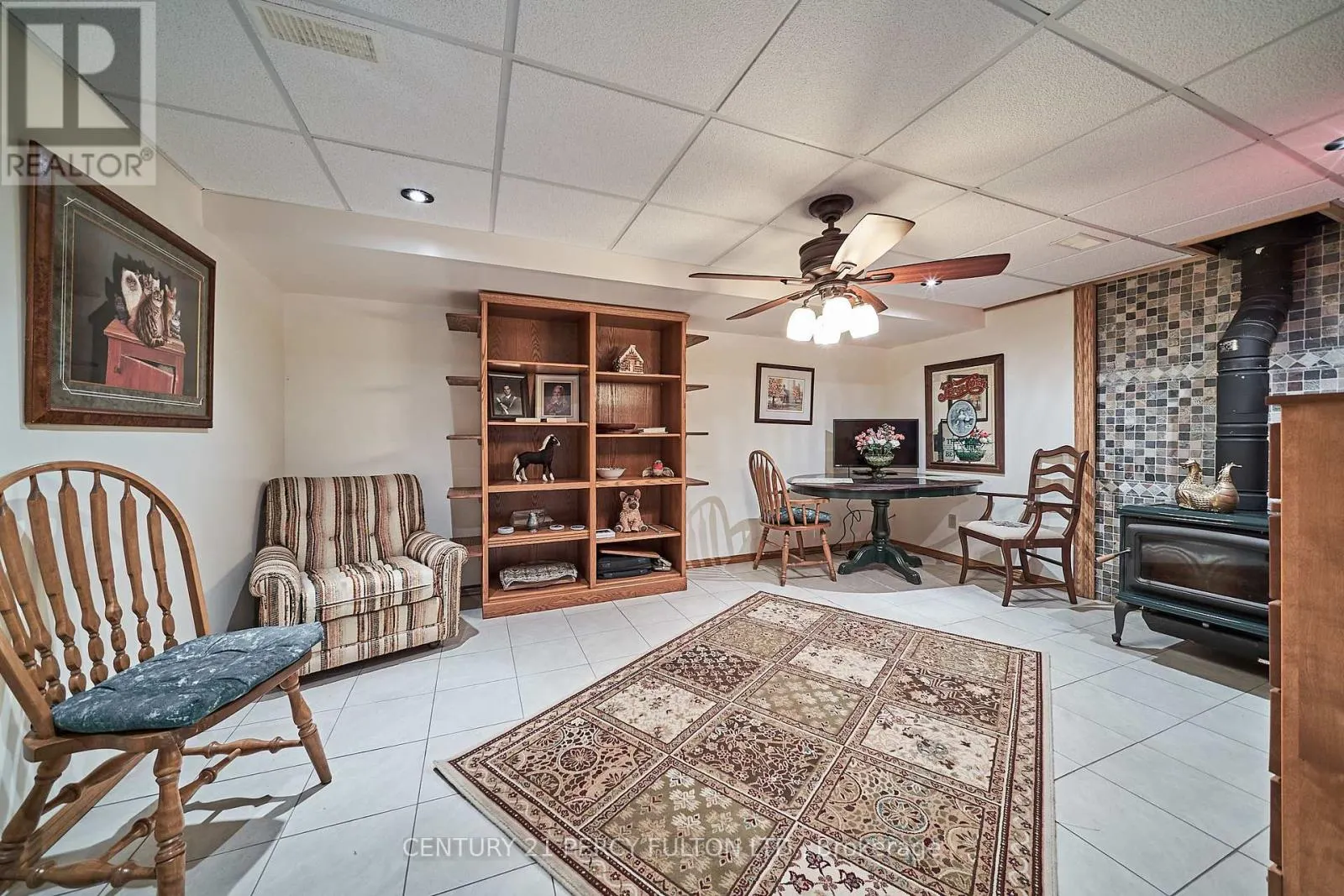 2733 TAUNTON ROAD