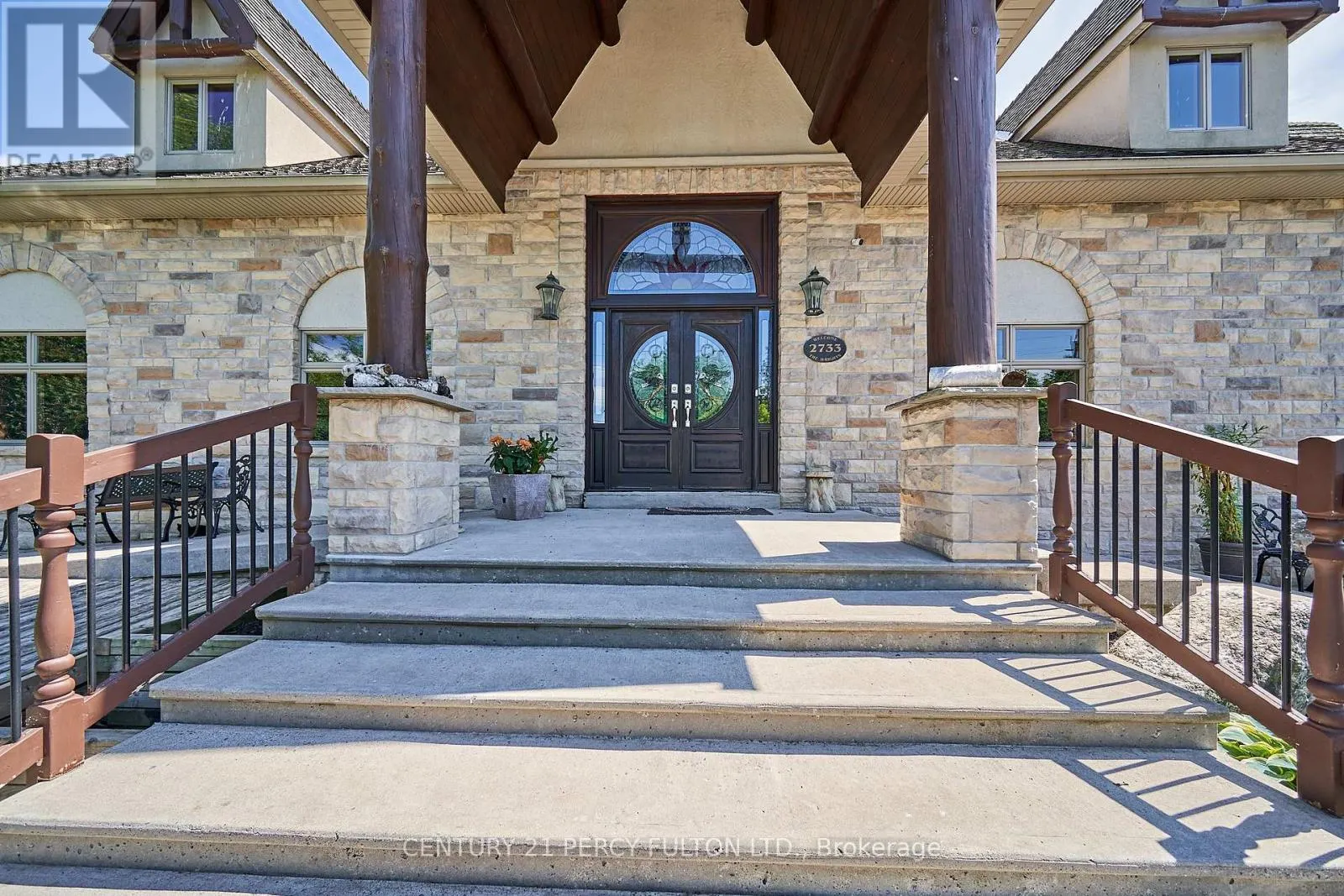2733 TAUNTON ROAD