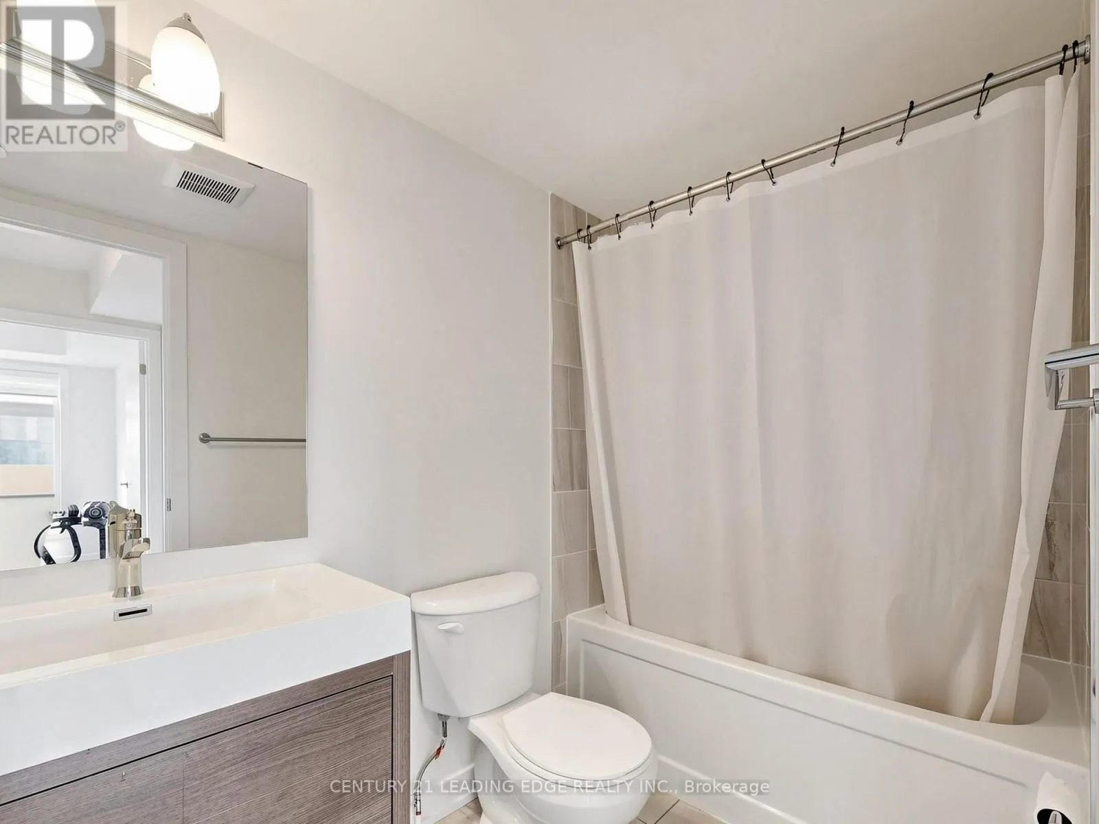 808 - 1865 PICKERING PARKWAY