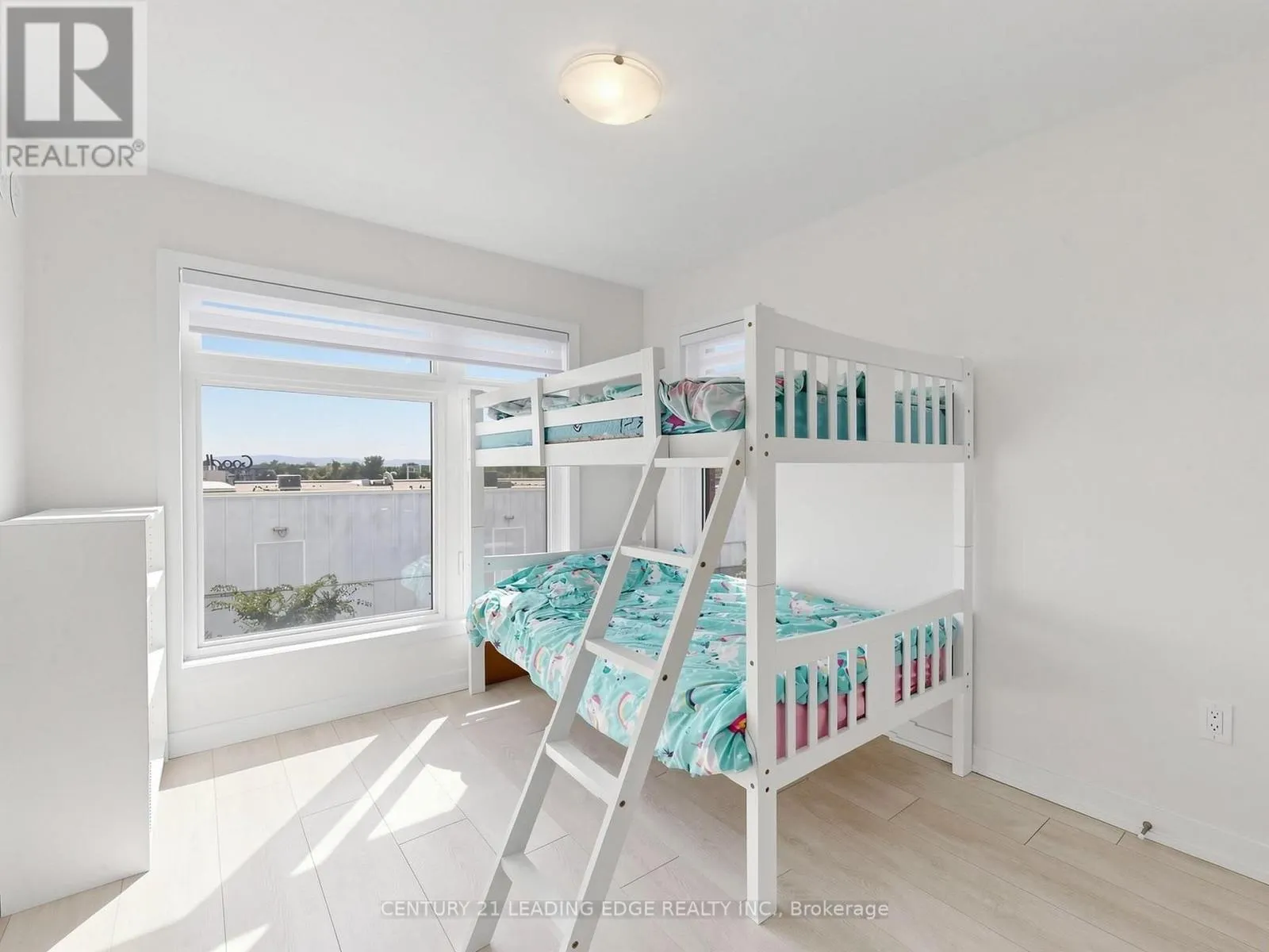 808 - 1865 PICKERING PARKWAY
