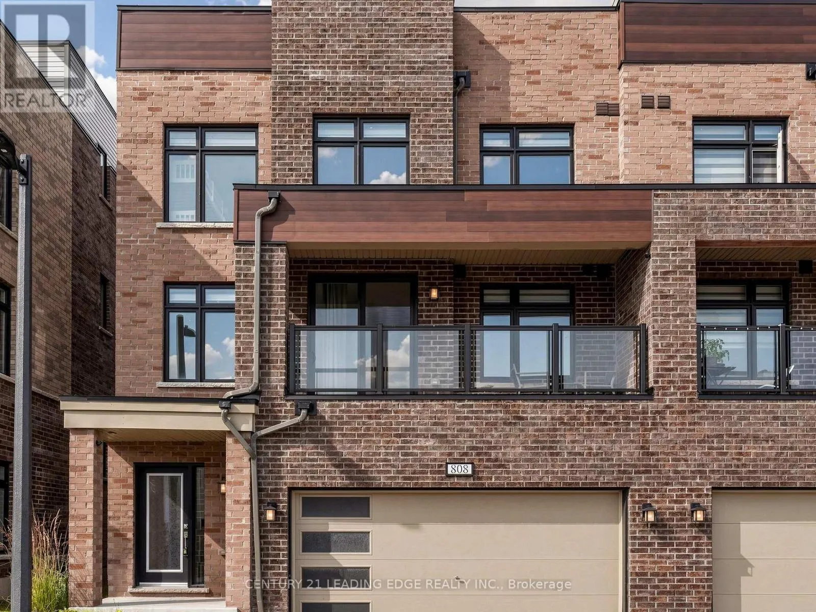808 - 1865 PICKERING PARKWAY