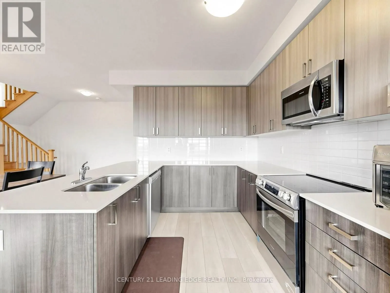 808 - 1865 PICKERING PARKWAY