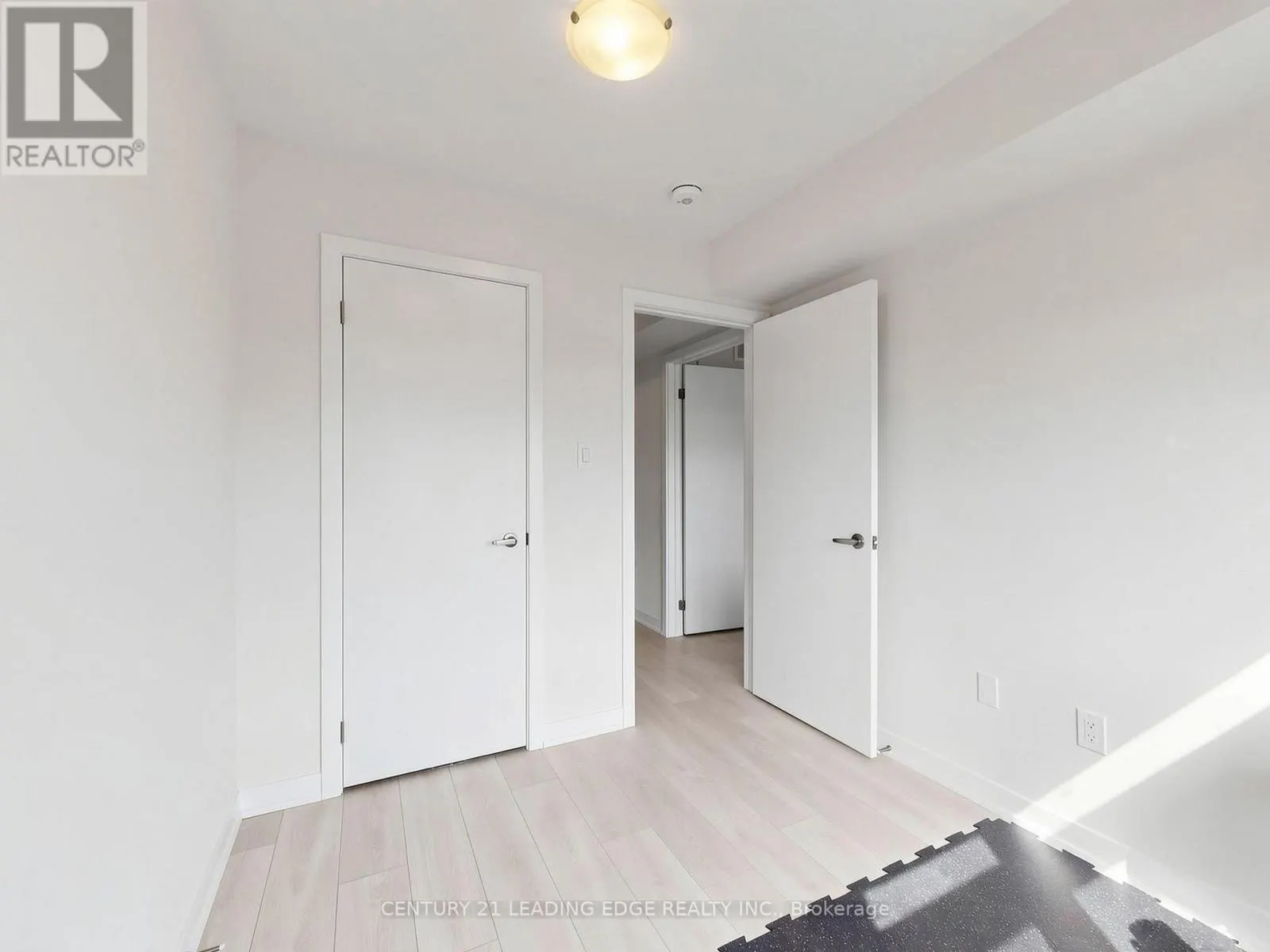 808 - 1865 PICKERING PARKWAY