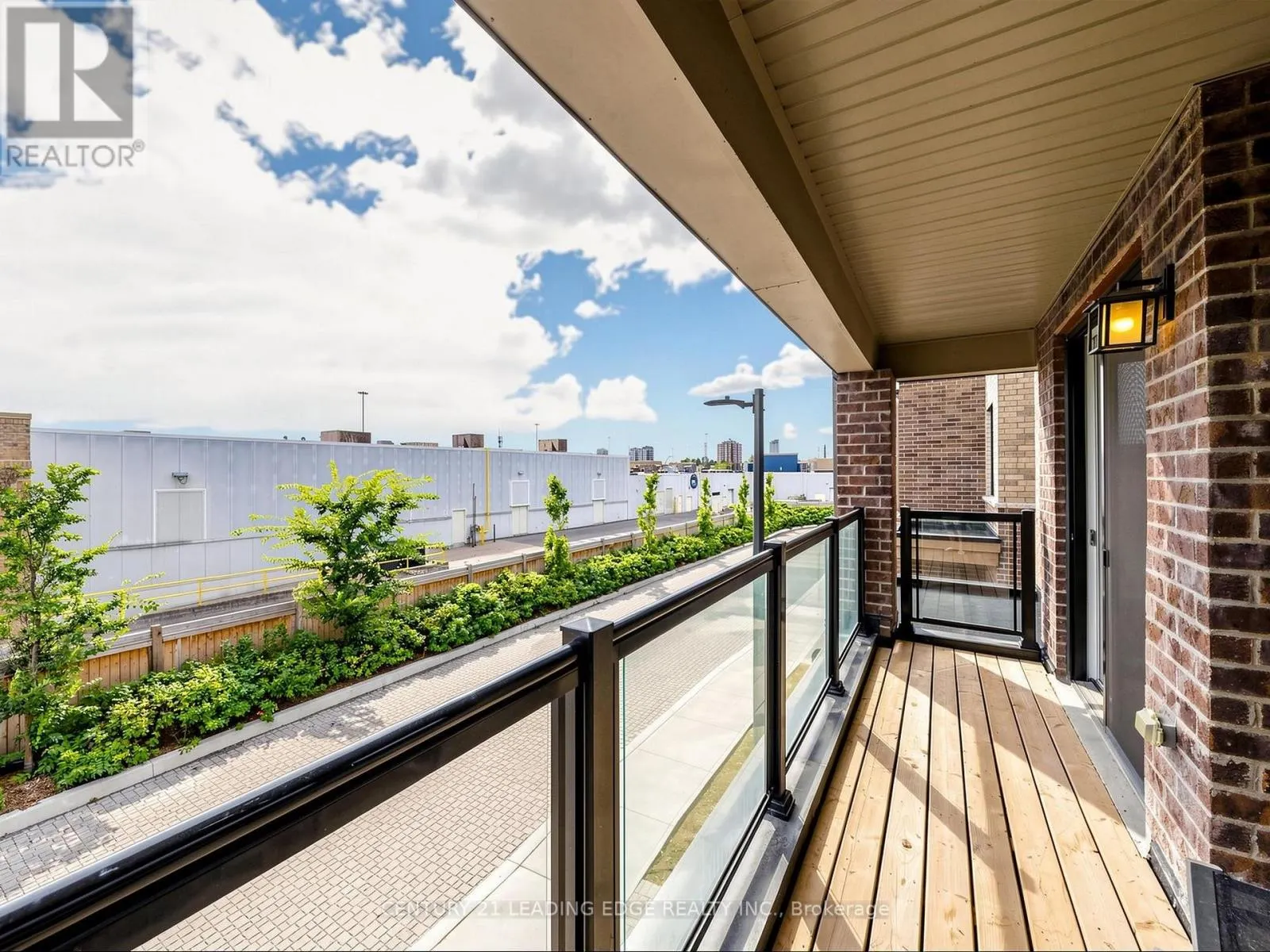 808 - 1865 PICKERING PARKWAY