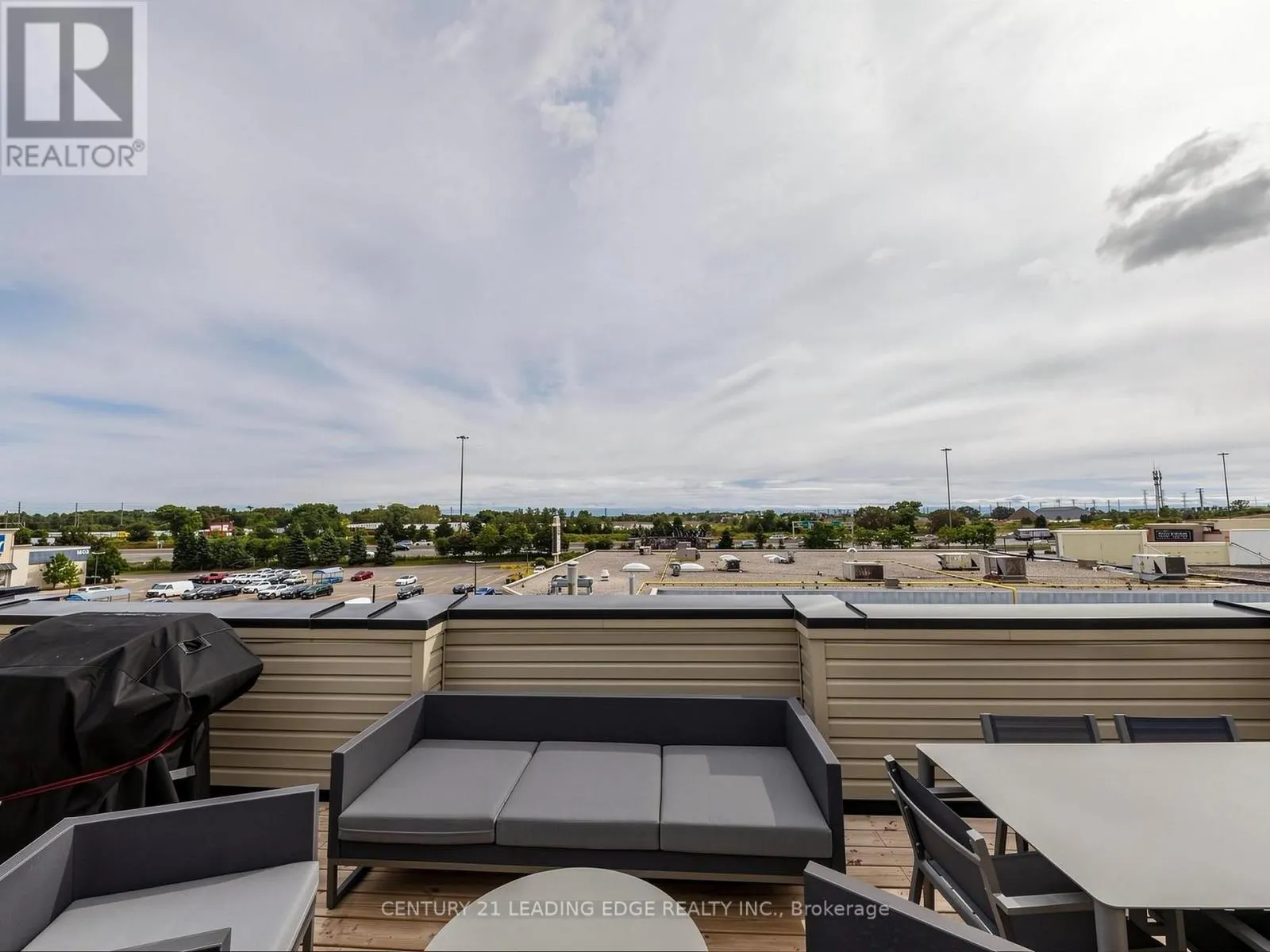 808 - 1865 PICKERING PARKWAY