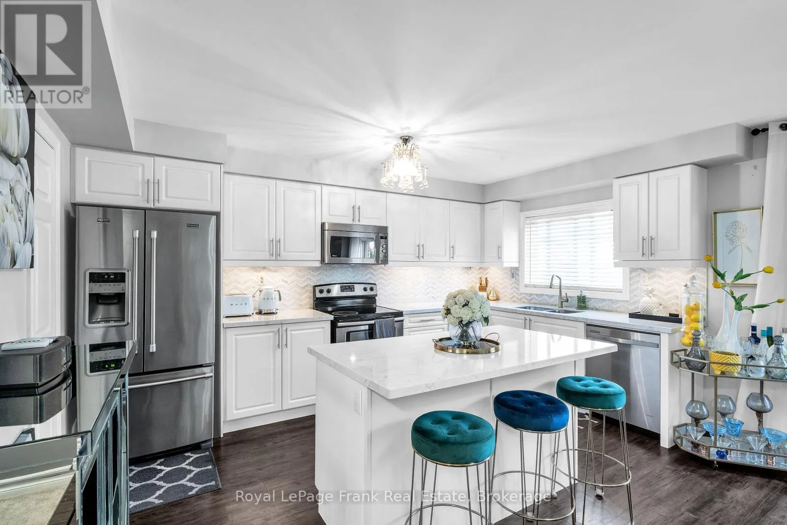 5 MARKHAM TRAIL