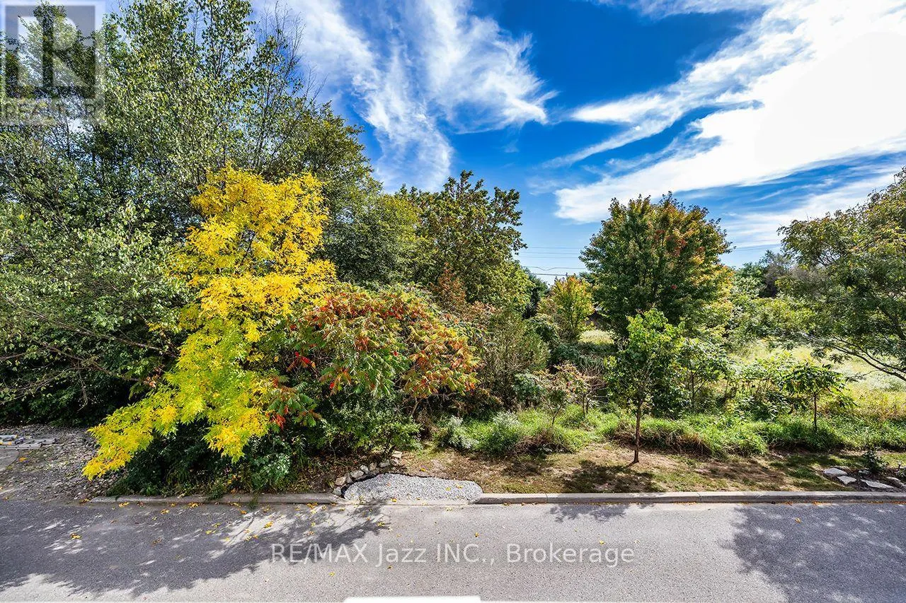 15 - 2800 COURTICE ROAD #15