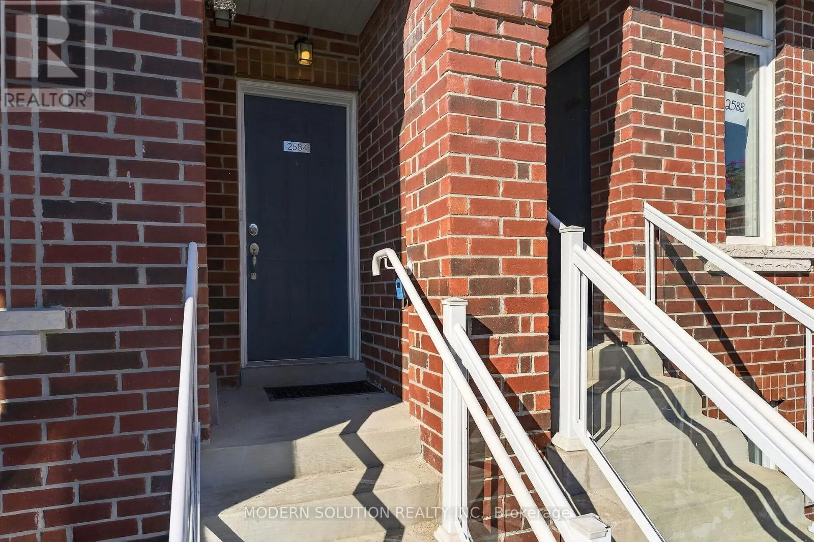 94 - 2584 WILLIAM JACKSON DRIVE