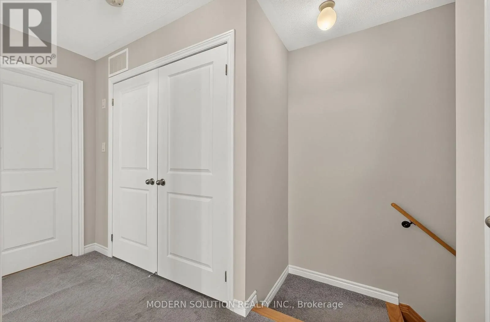 94 - 2584 WILLIAM JACKSON DRIVE