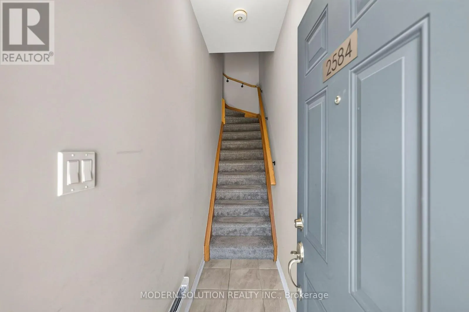 94 - 2584 WILLIAM JACKSON DRIVE