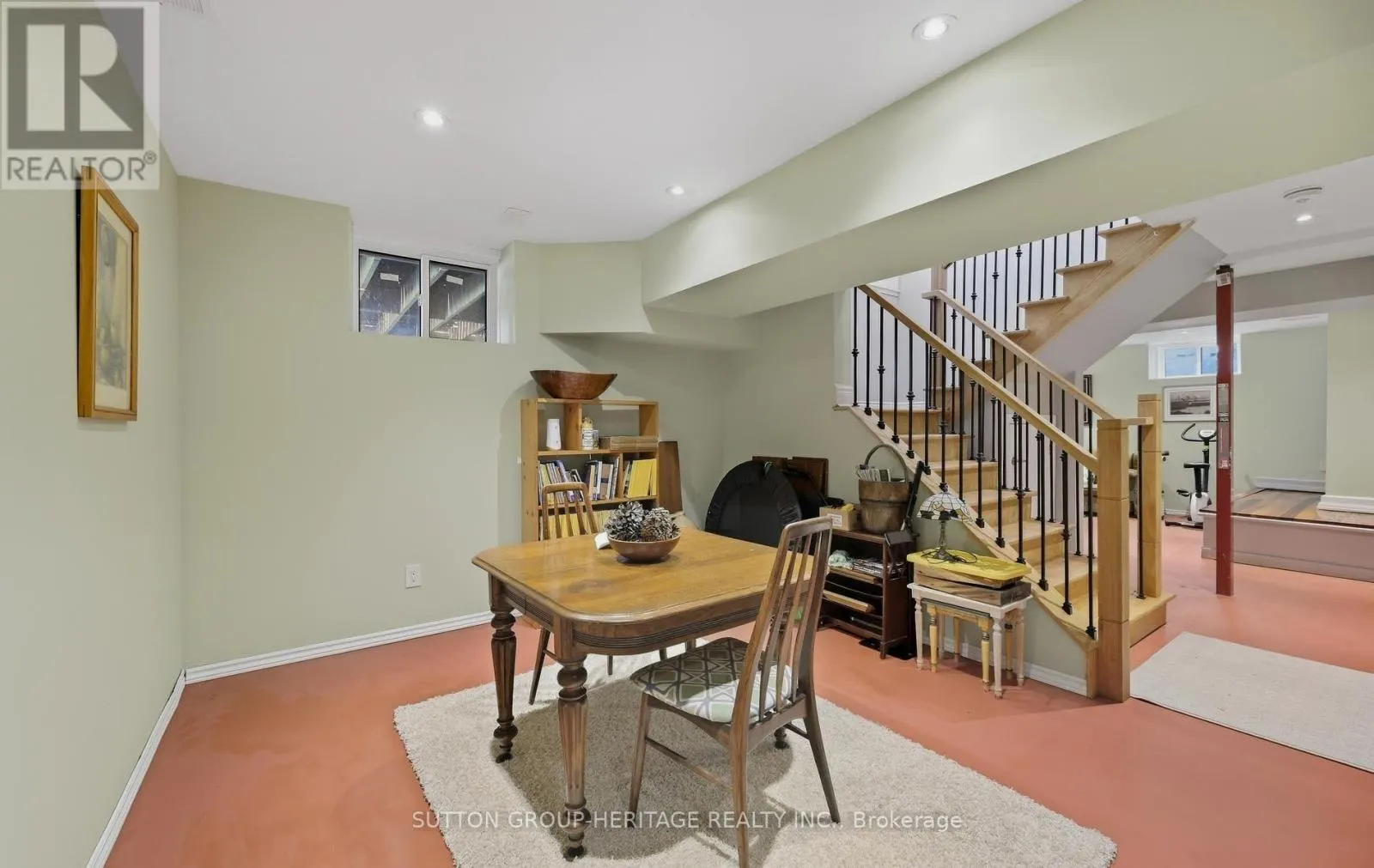 5240 OLD BROCK ROAD