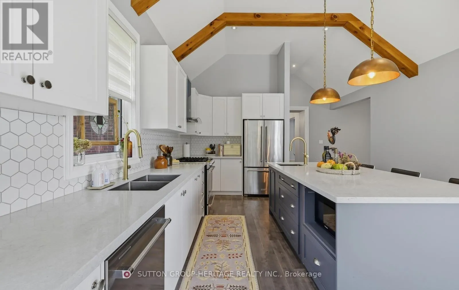 5240 OLD BROCK ROAD