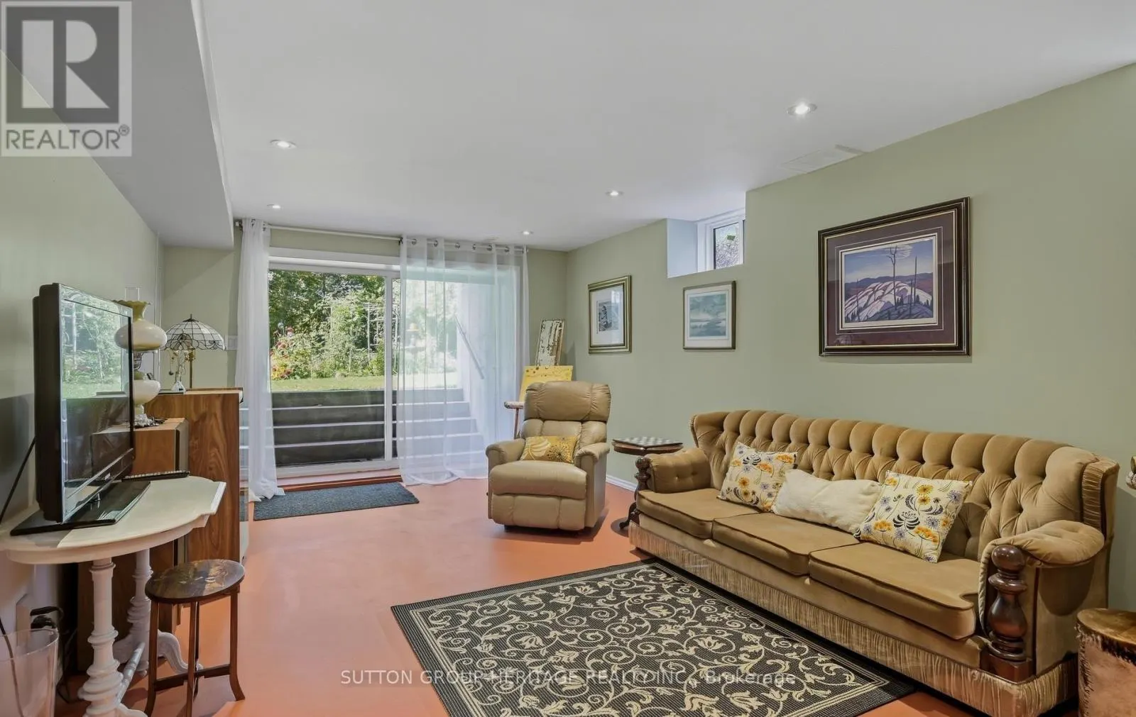 5240 OLD BROCK ROAD