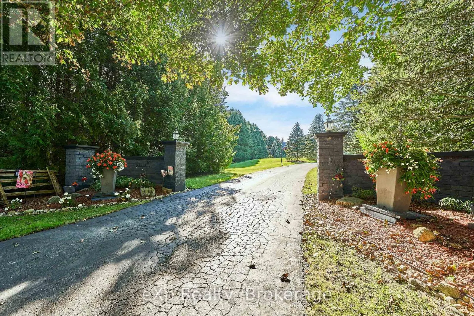 7860 CEDARBROOK TRAIL
