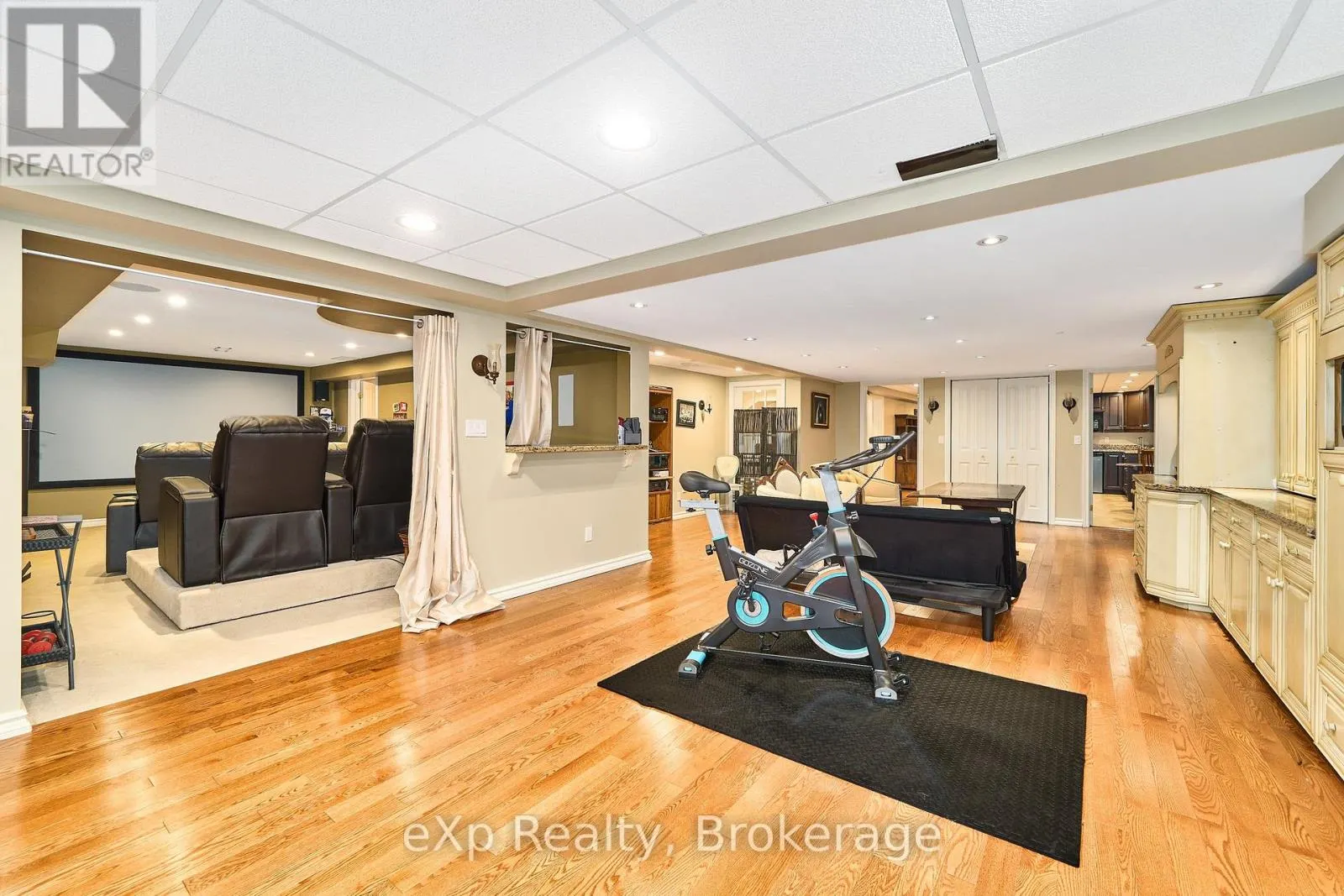 7860 CEDARBROOK TRAIL