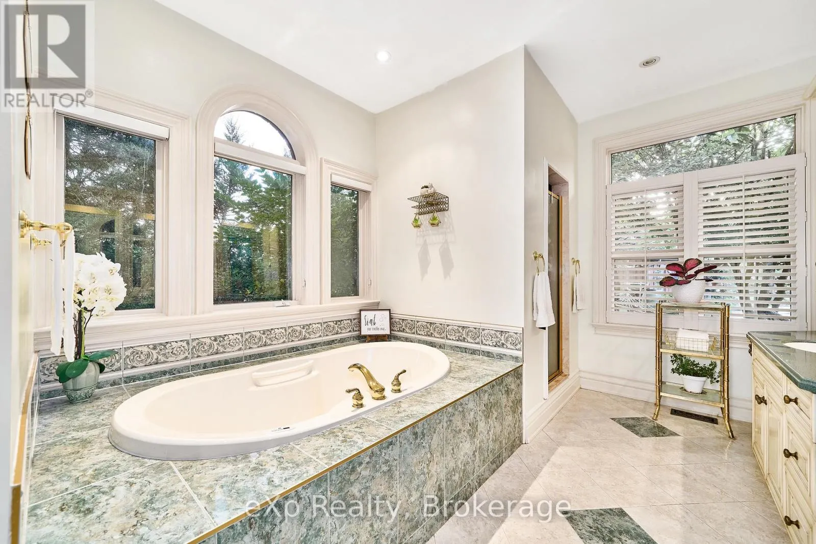 7860 CEDARBROOK TRAIL