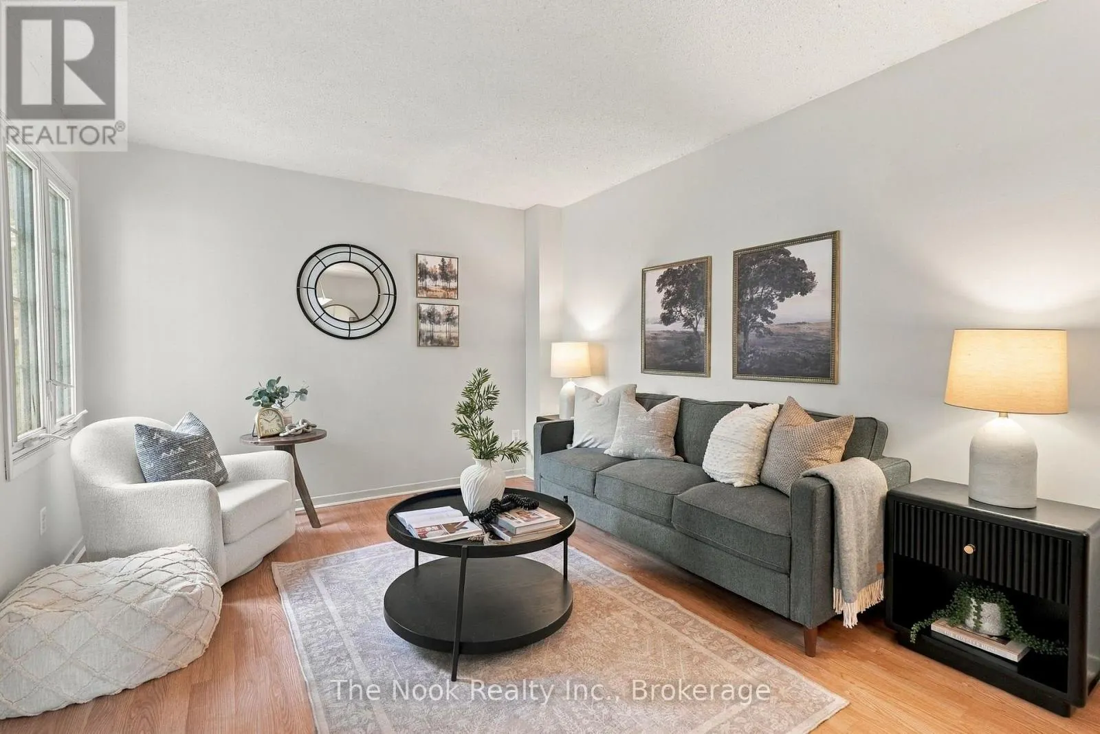 27 FIELD CRESCENT
