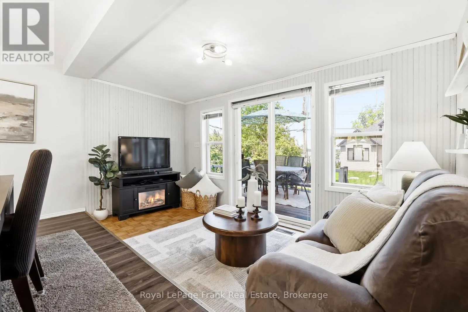 18 ARMSTRONG AVENUE