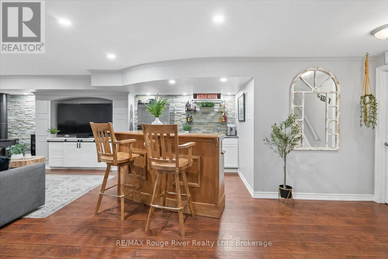 27 BAGNELL CRESCENT