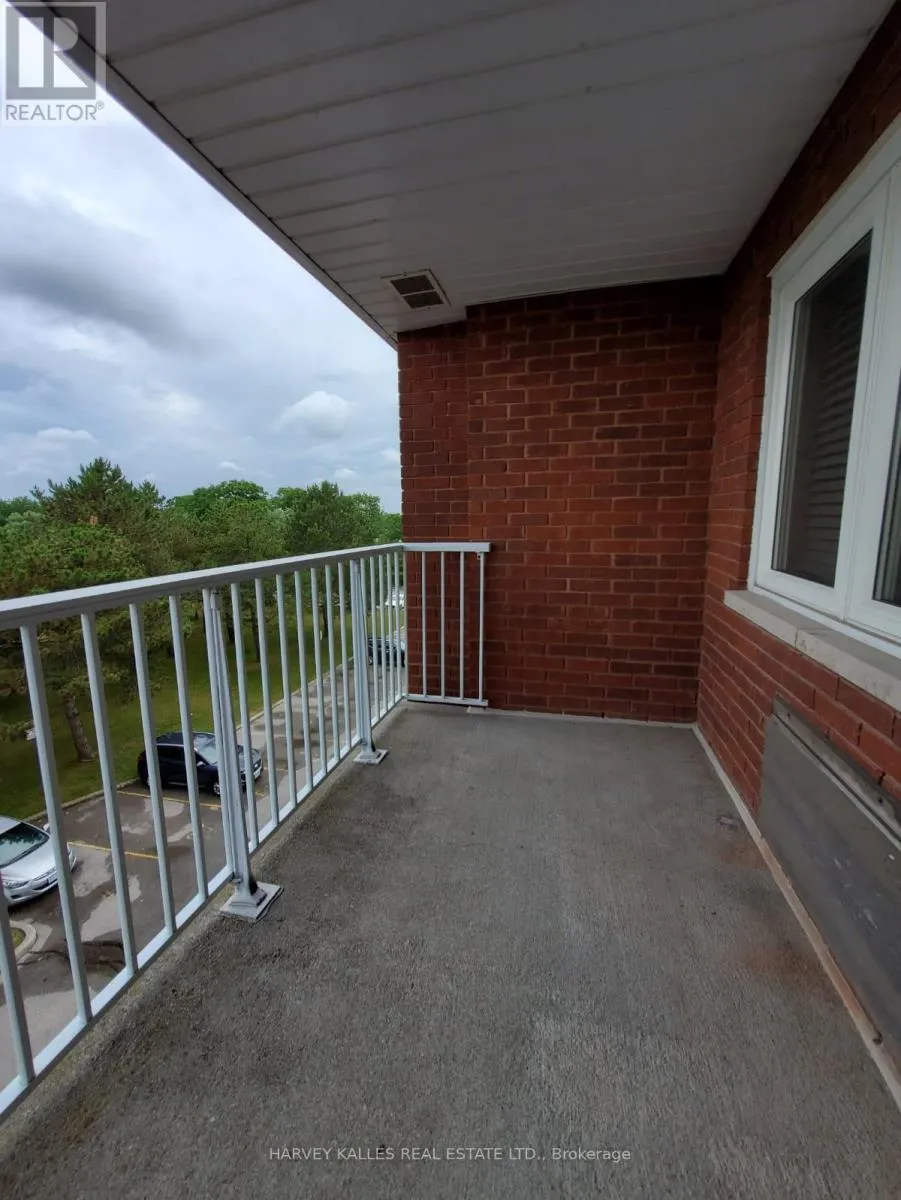 402 - 189 LAKE DRIVEWAY DRIVE W