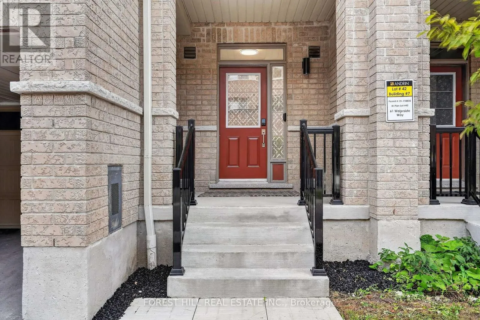 63 WATERSIDE WAY