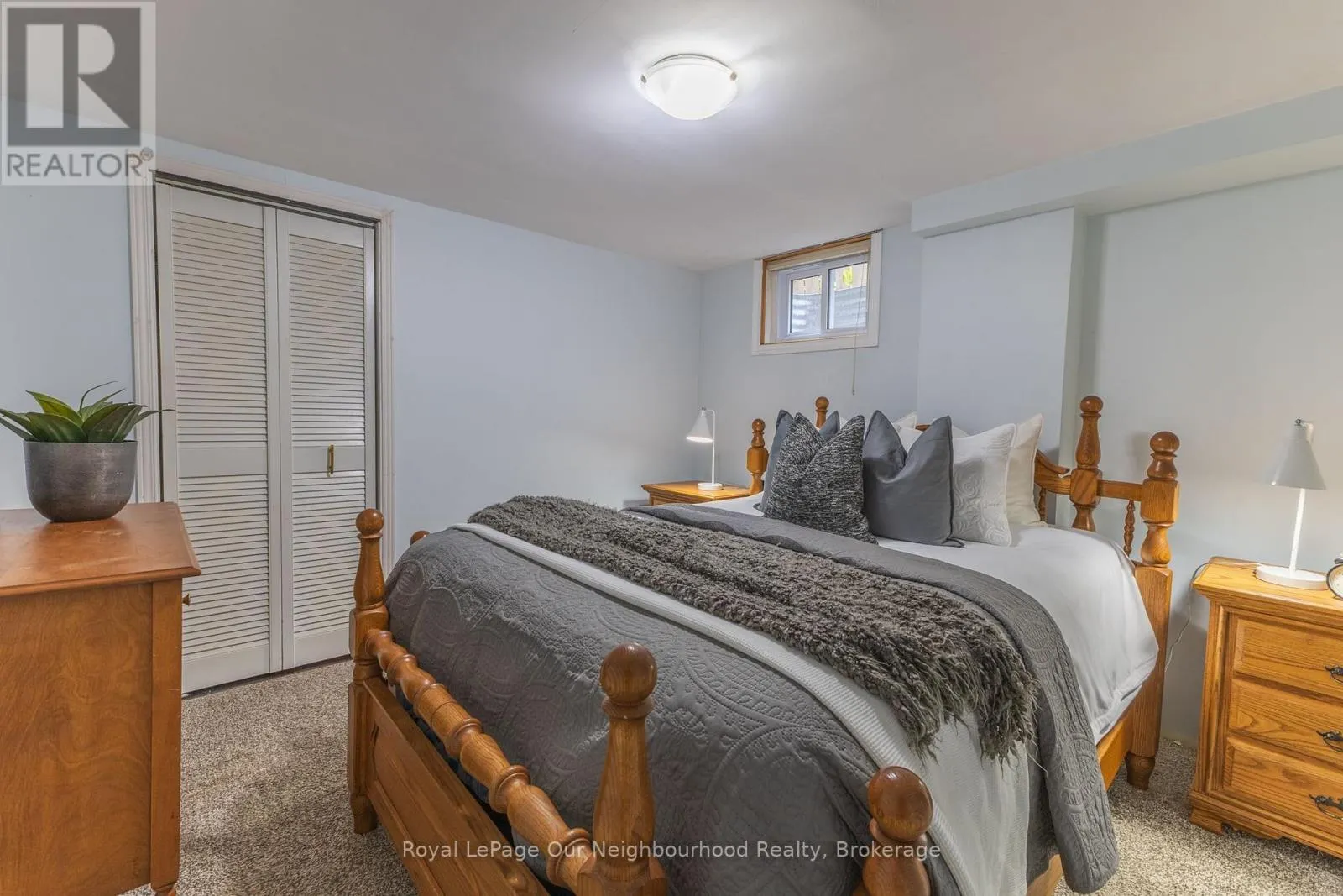 26 ASHDALE CRESCENT