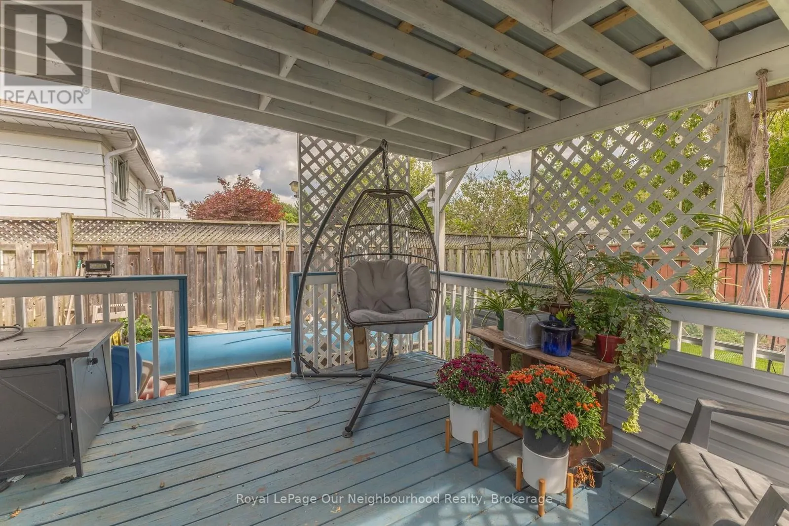 26 ASHDALE CRESCENT
