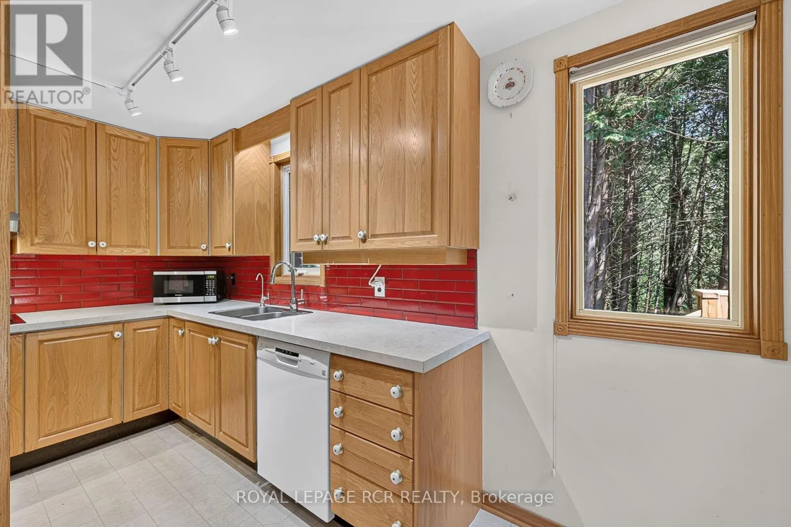 502 TOWNLINE ROAD