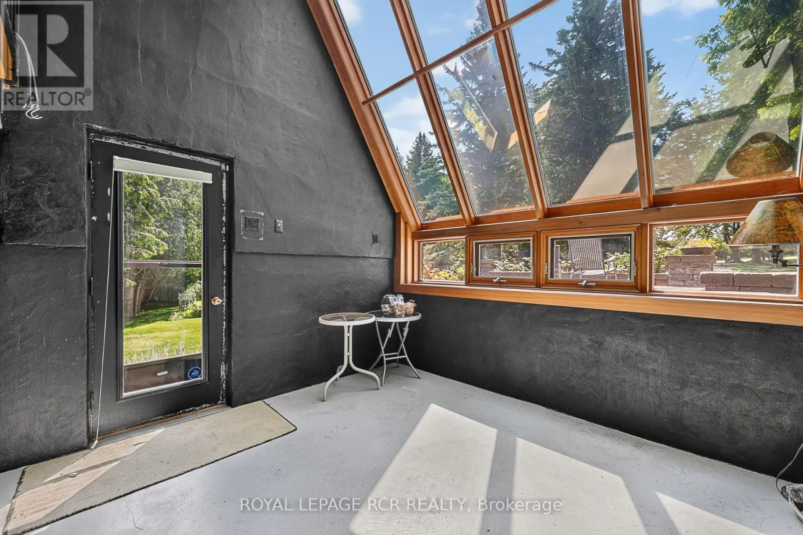 502 TOWNLINE ROAD