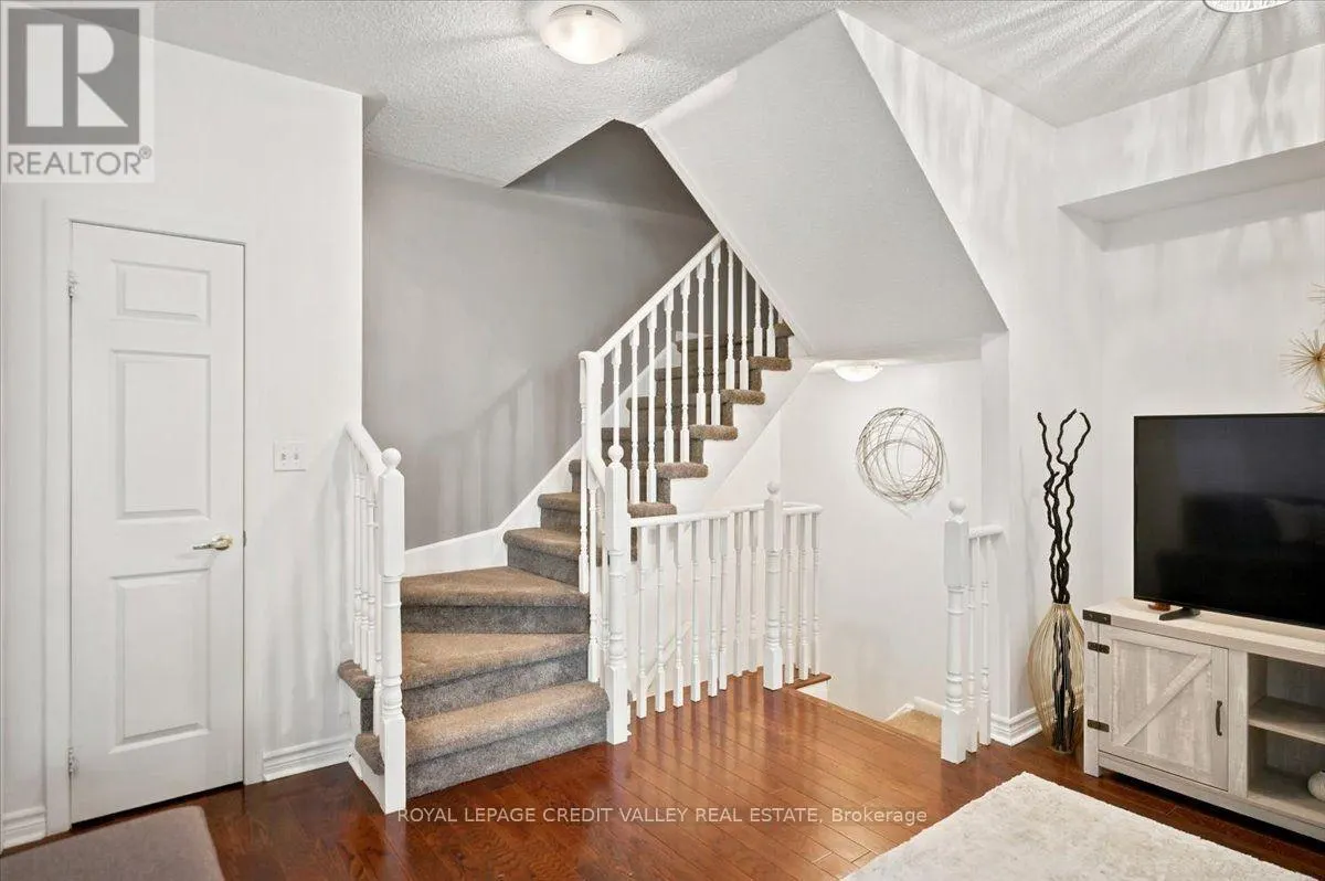 55 - 1250 ST. MARTINS DRIVE