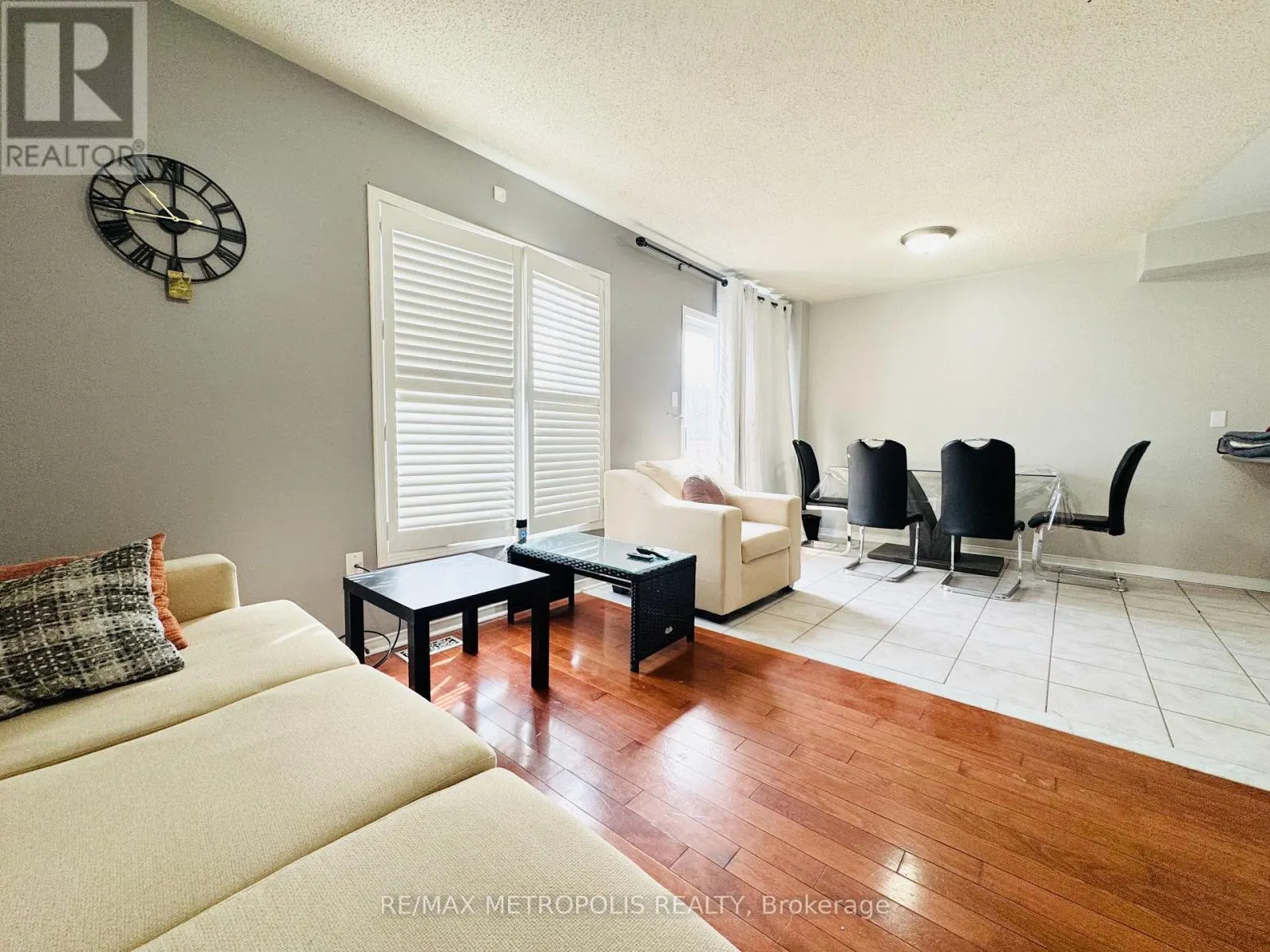 33 PALOMINO PLACE