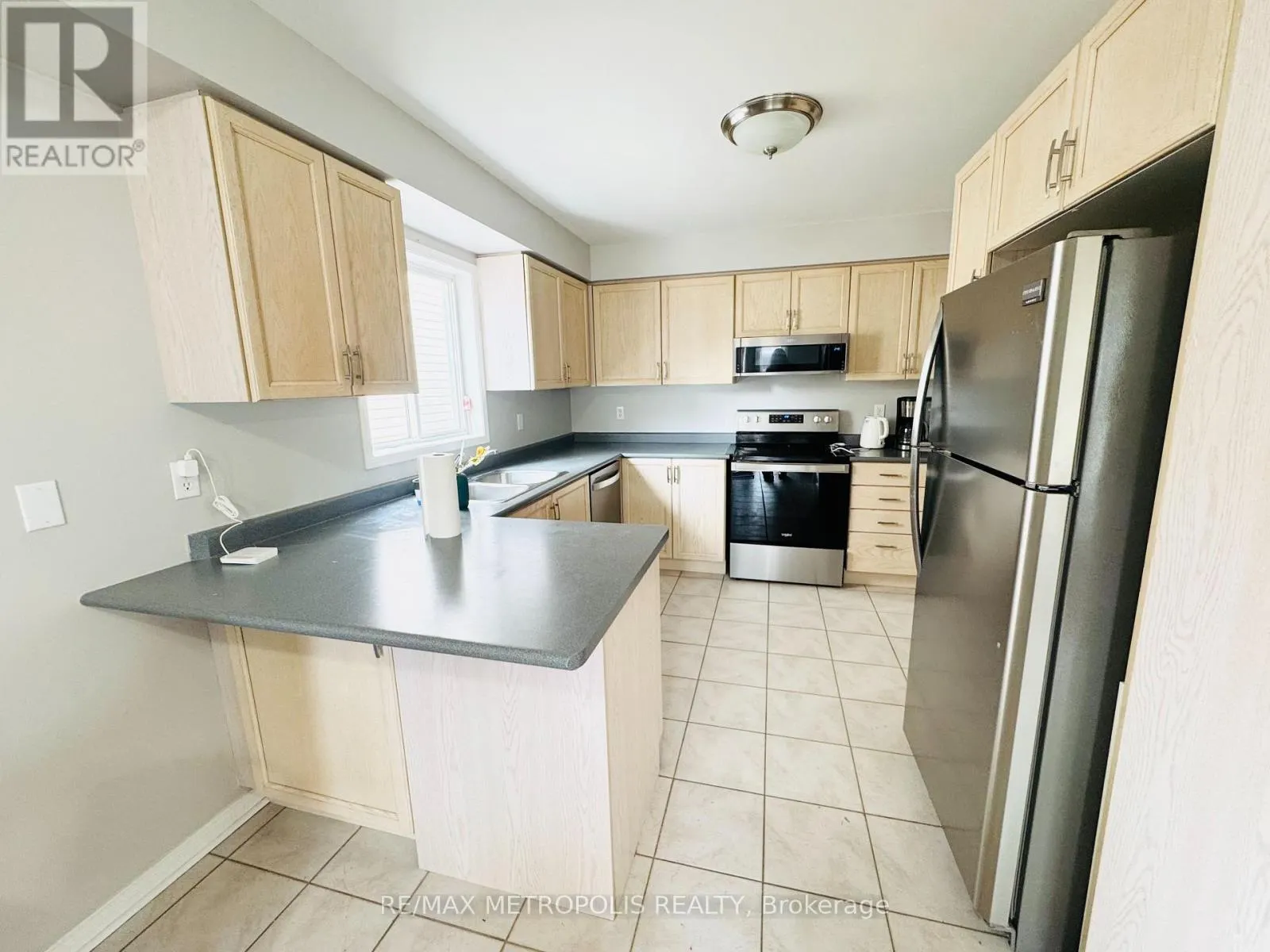 33 PALOMINO PLACE