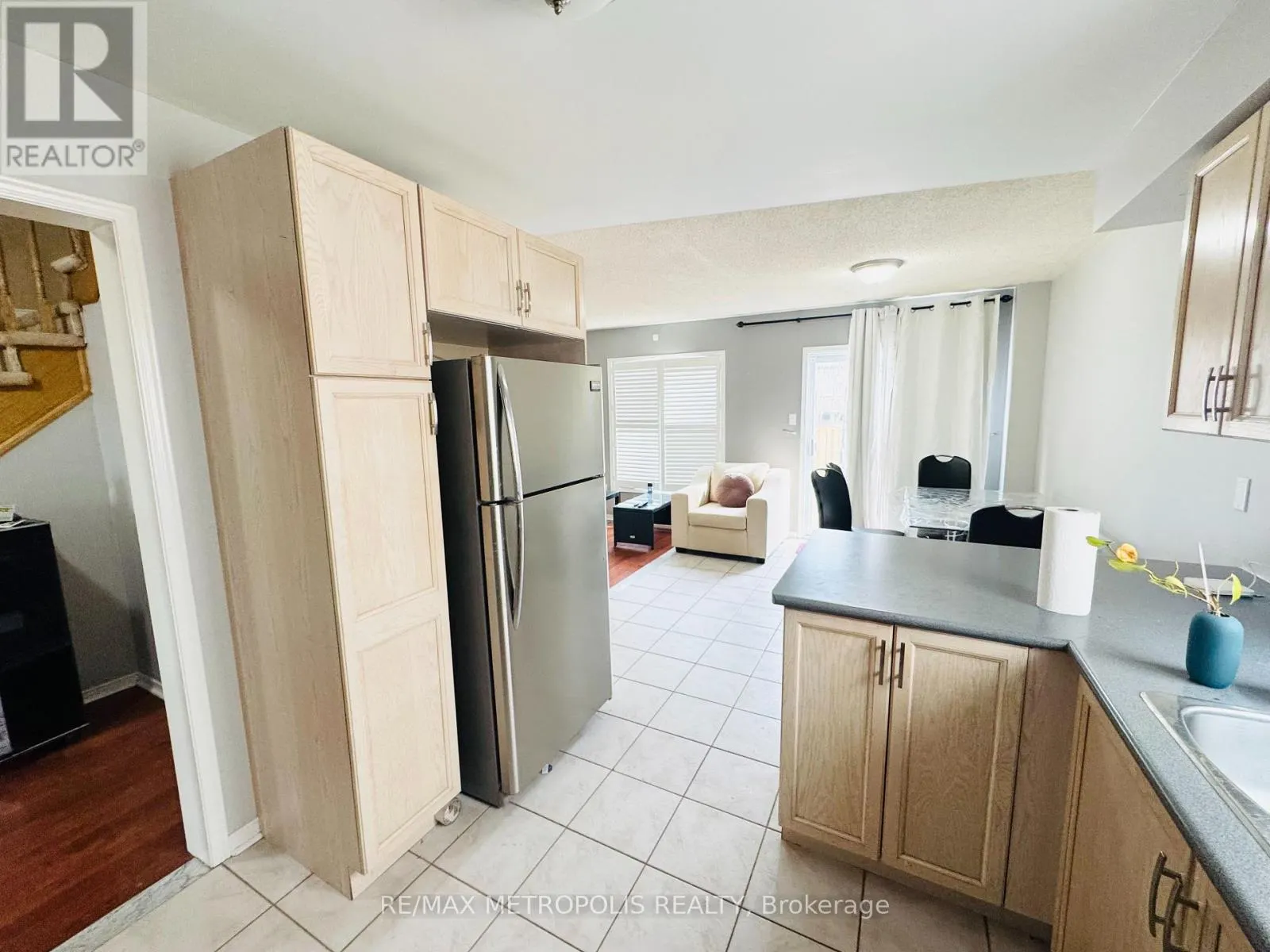 33 PALOMINO PLACE