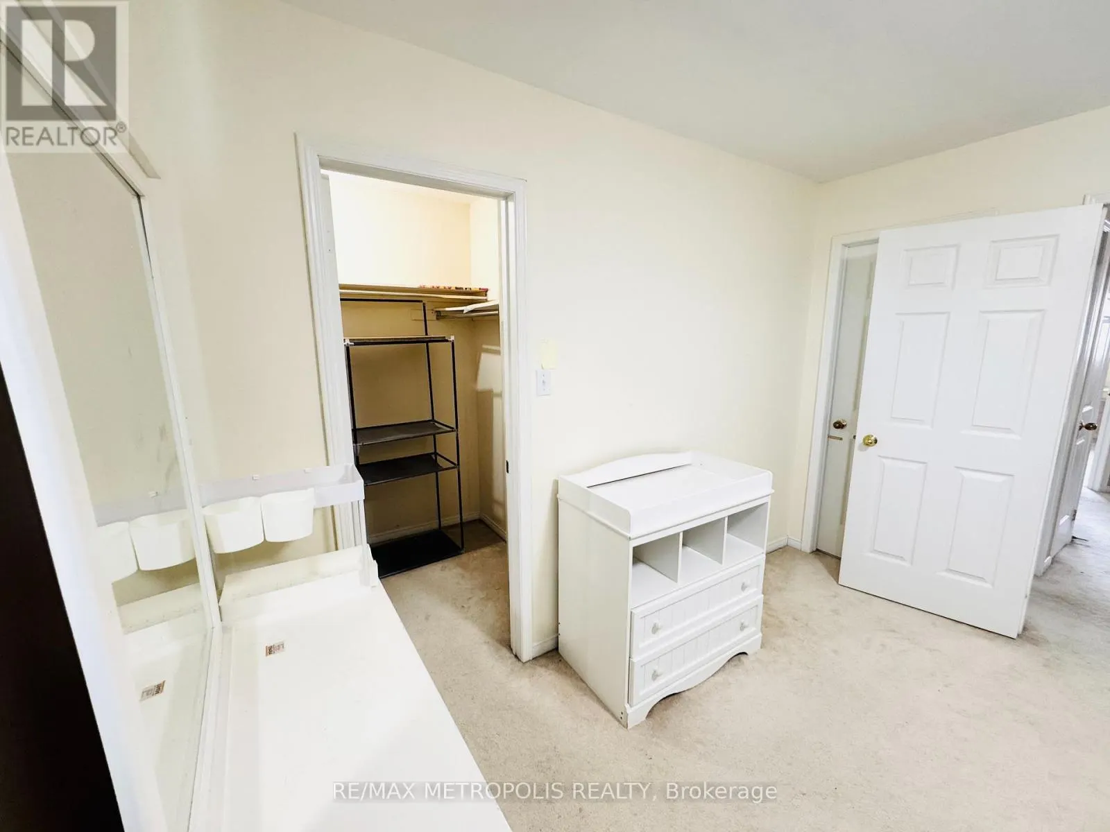 33 PALOMINO PLACE
