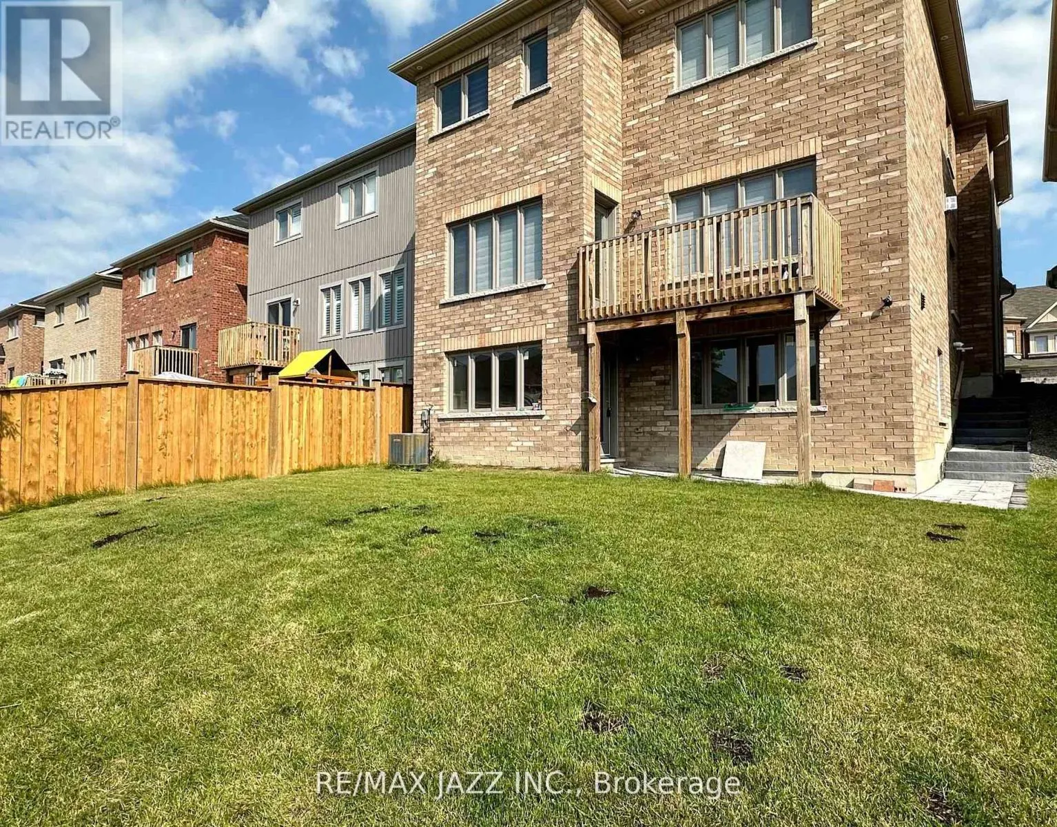 UPPER - 131 COURTNEY STREET #UPPER