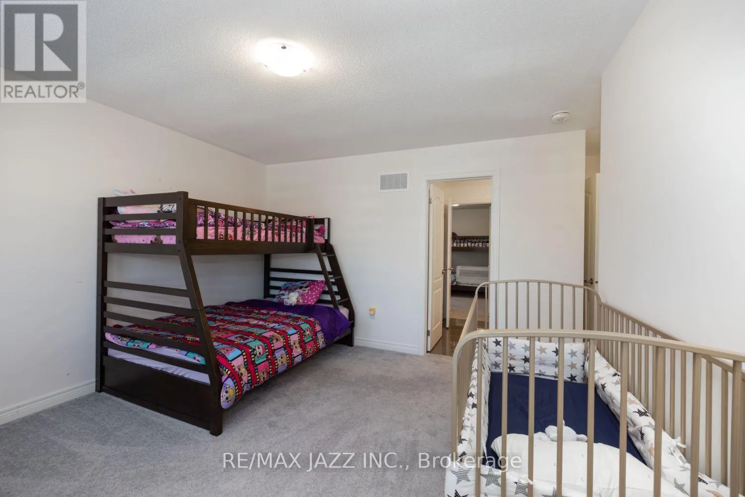 UPPER - 131 COURTNEY STREET #UPPER