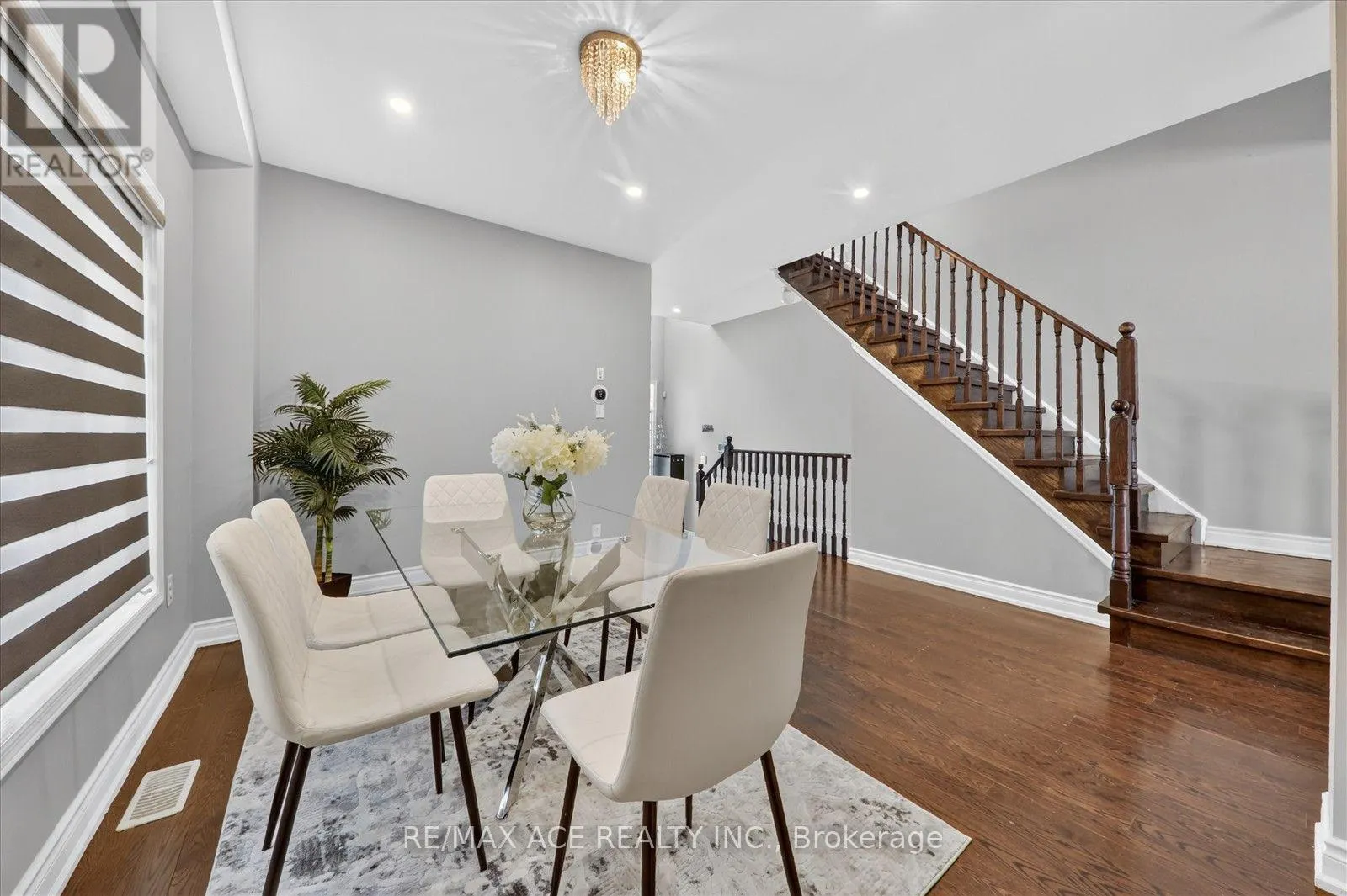39 SKELTON CRESCENT